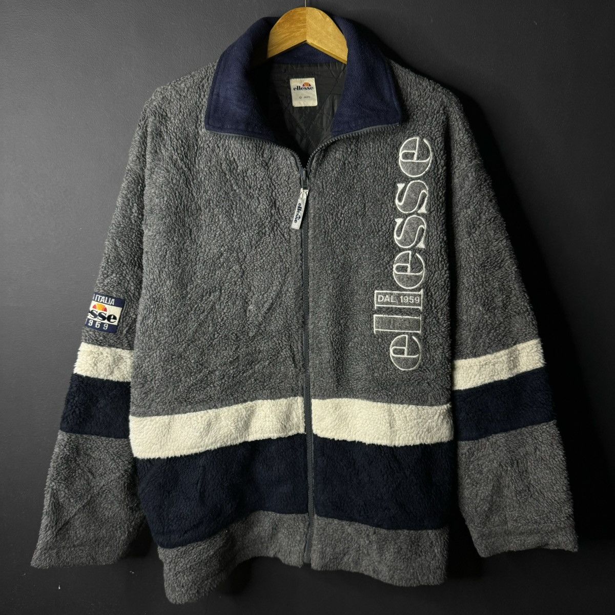 Ellesse Ellesse Embroidered Spell Out Big Logo Sherpa Jacket Size US L / EU 52-54 / 3 - 1 Thumbnail