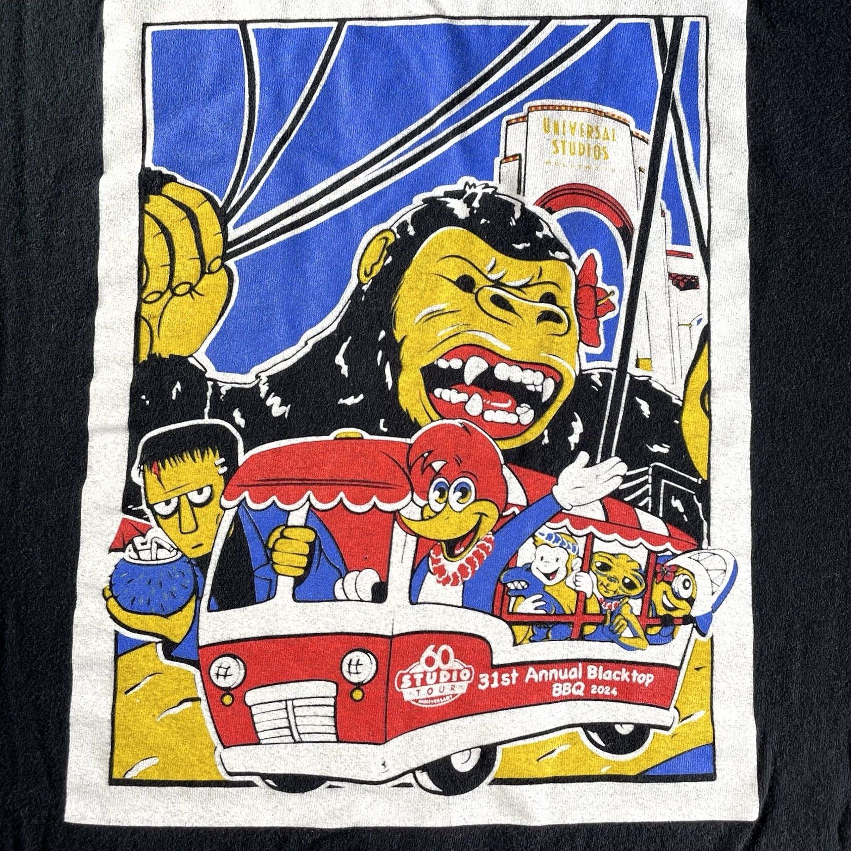 Vintage Universal Studios Shirt Men’s 2XL 60th Anniversary Crew ET King Kong Tram Size US XXL / EU 58 / 5 - 2 Thumbnail