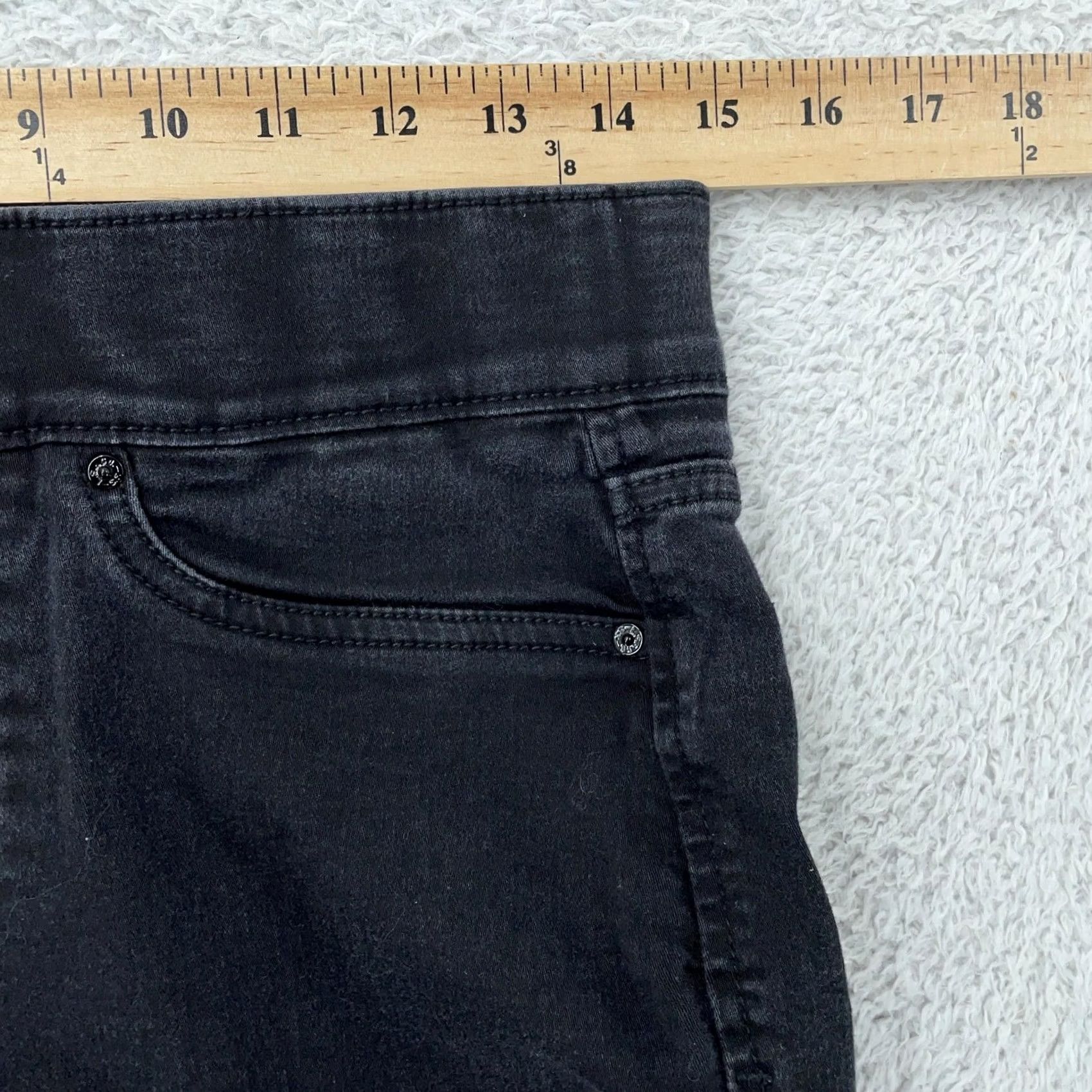 Vintage Signature Levi Strauss Jeans Skinny Womens 8 29x29 Black Shaping Stretch Pockets Slim Denim Mid Rise 29 Inseam 29 Inseam Size 30" / US 8 / IT 44 - 6 Thumbnail
