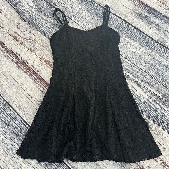 Vintage Vintage 90’s “All That Jazz” Lace Double Strap Mini Dress Size S / US 4 / IT 40 - 2 Thumbnail