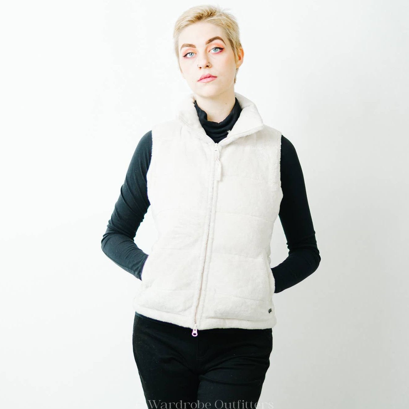 Athleta Athleta Fleece Quilted Goose Down Puffer Vest in Bone White Size S / US 4 / IT 40 - 1 Thumbnail