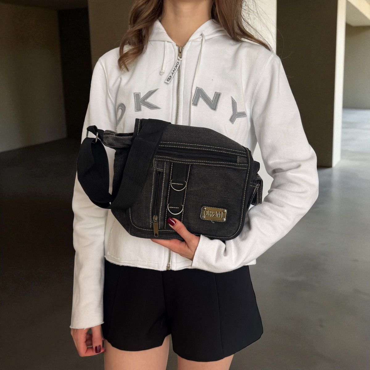 If Six Was Nine Vintage Diesel 2000’s Style Y2K Grunge Punk Crossbody Bag Size ONE SIZE - 2 Thumbnail