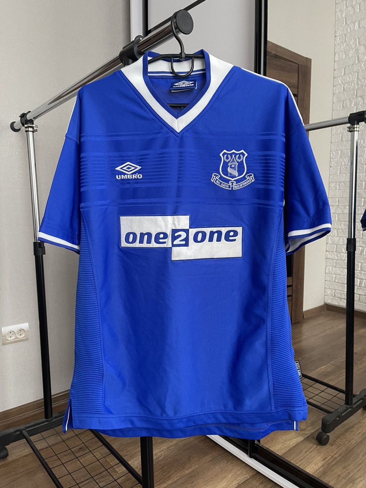 Umbro 1999/2000 Umbro Everton Vintage Soccer Jersey Shirt Size US L / EU 52-54 / 3 - 3 Thumbnail