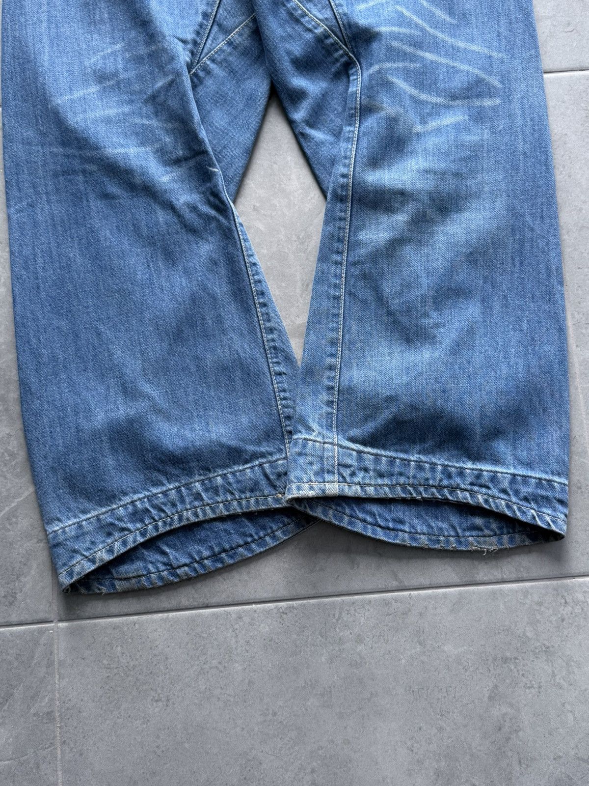 Levi's 2000s Levis Engineered Buckle Back Twisted Washed Jeans Size US 32 / EU 48 - 7 Thumbnail