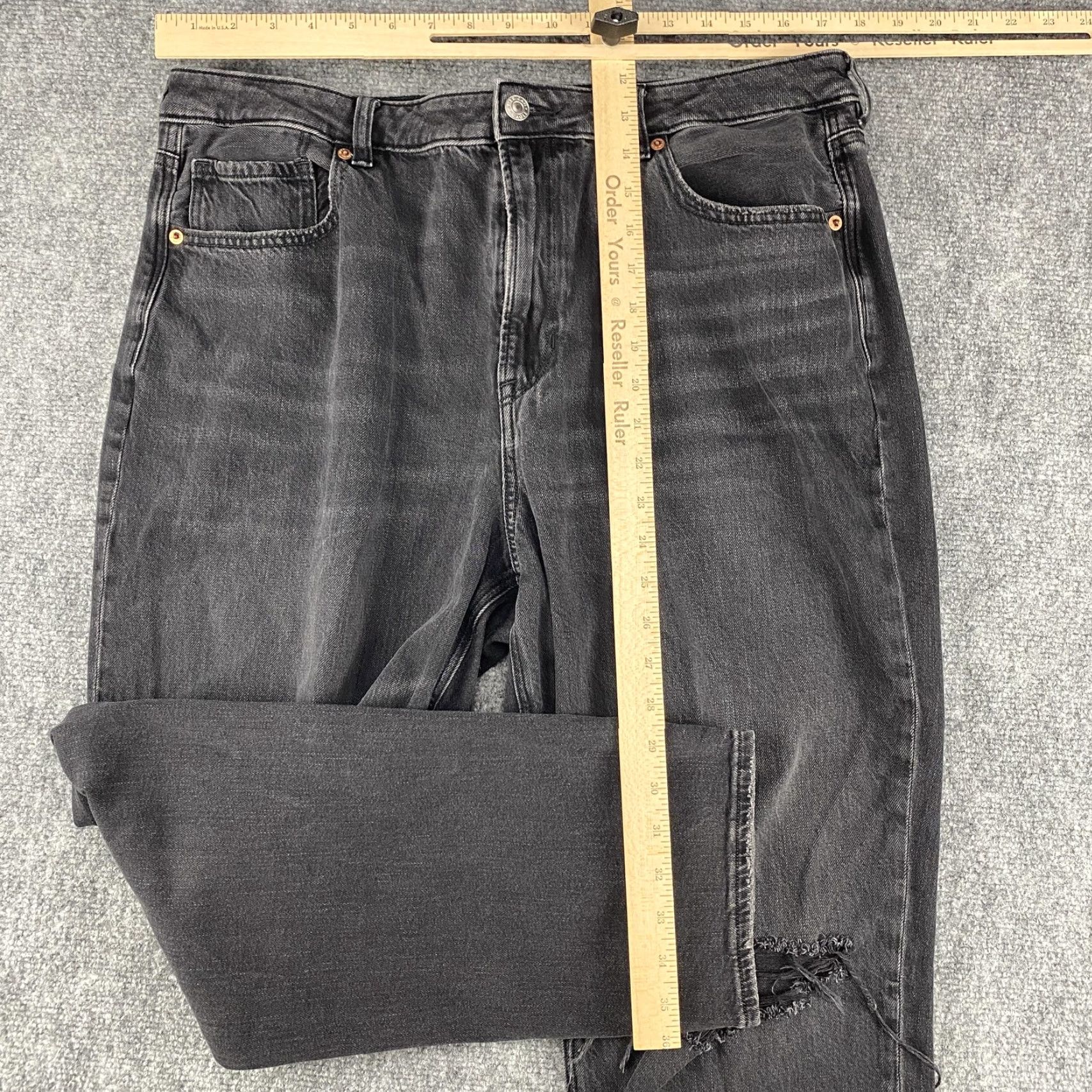 American Eagle Outfitters American Eagle Jeans Womens 18 Black Denim Distressed Ripped Strigid Real Good Size 40" / US 18 - 5 Thumbnail