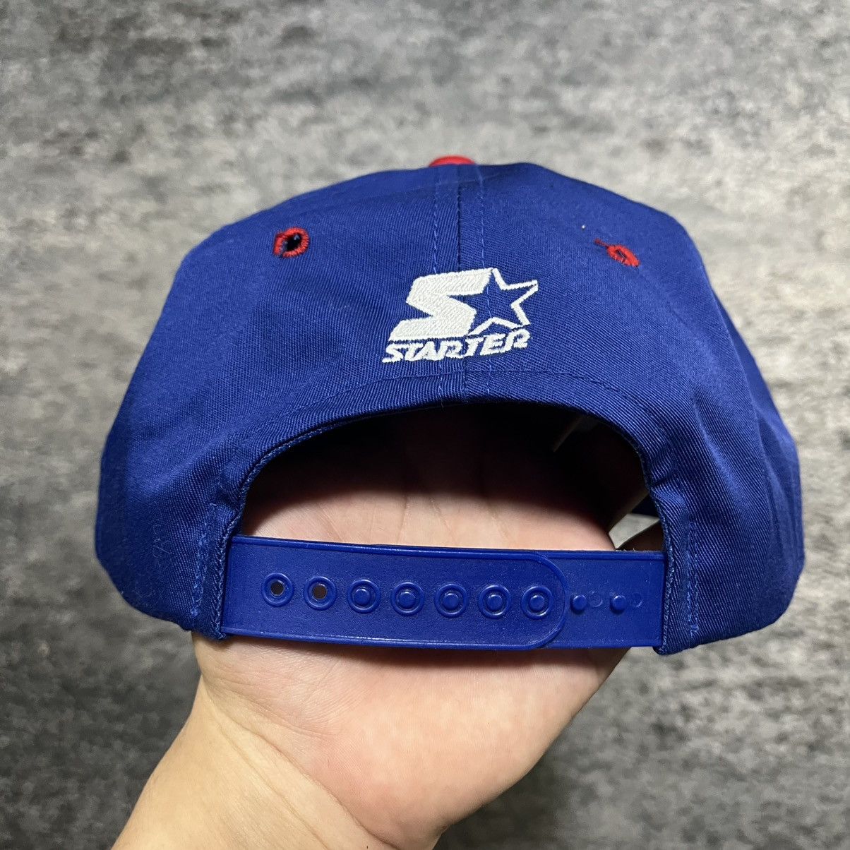 Starter Vintage 90s Detroit Pistons Starter Embroidered Snapback Hat Size ONE SIZE - 4 Thumbnail