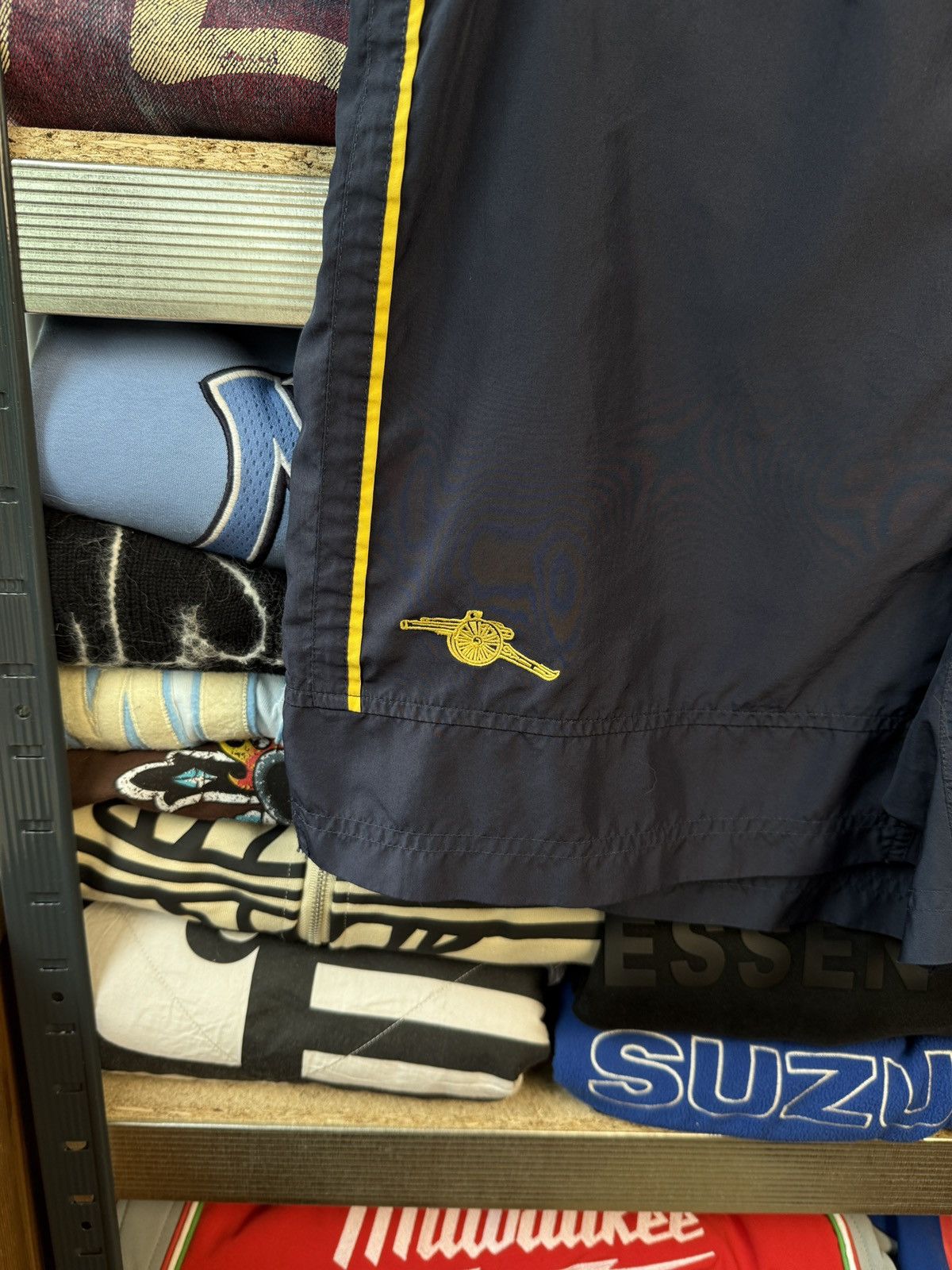Nike × Vintage Vintage 90s Nike Arsenal Football shorts Rare Retro Hype Y2K Size US 34 / EU 50 - 2 Thumbnail