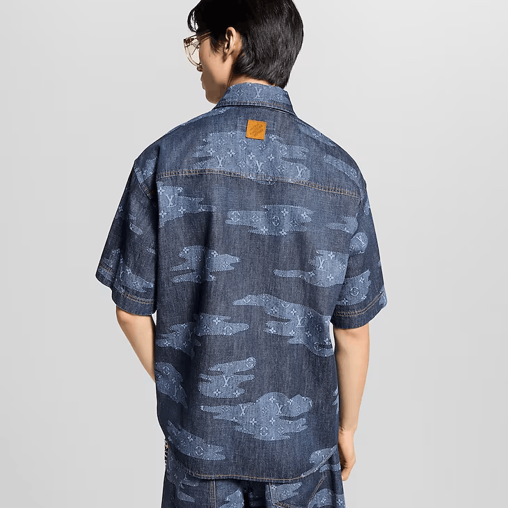 Louis Vuitton Monogram Short-Sleeved Chambray Shirt Size US S / EU 44-46 / 1 - 3 Thumbnail