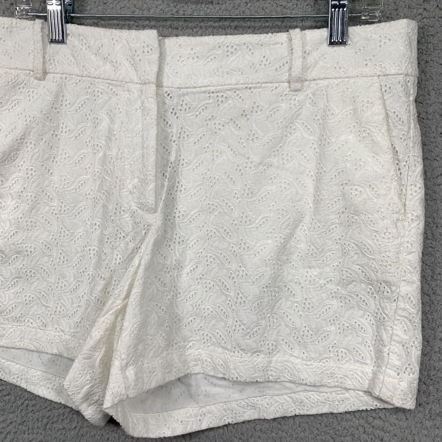 Ann Taylor Ann Taylor Womens Boyfriend Shorts Size 12 White 4 1/2" Inseam NEW Size 34" / US 12 / IT 48 - 3 Thumbnail