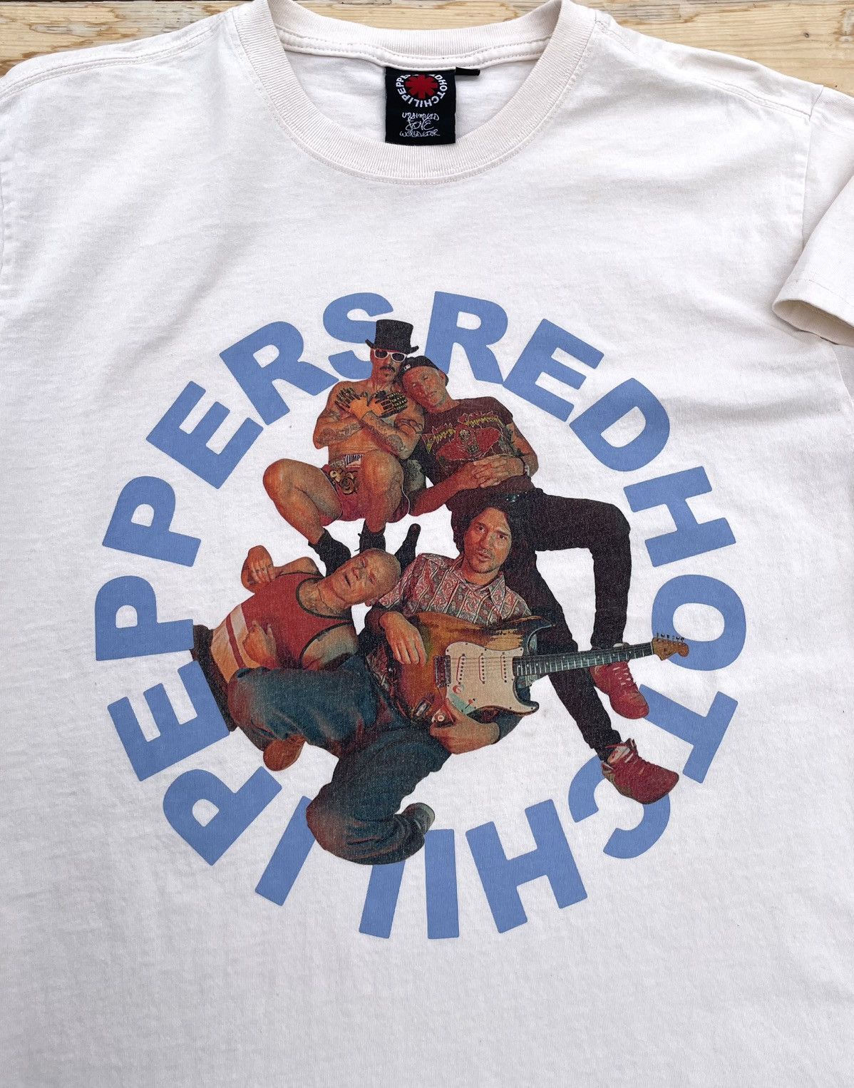 Band Tees Red Hot Chili Peppers ‘Unlimited Love’ Tour Concert Shirt SM Size US S / EU 44-46 / 1 - 6 Thumbnail