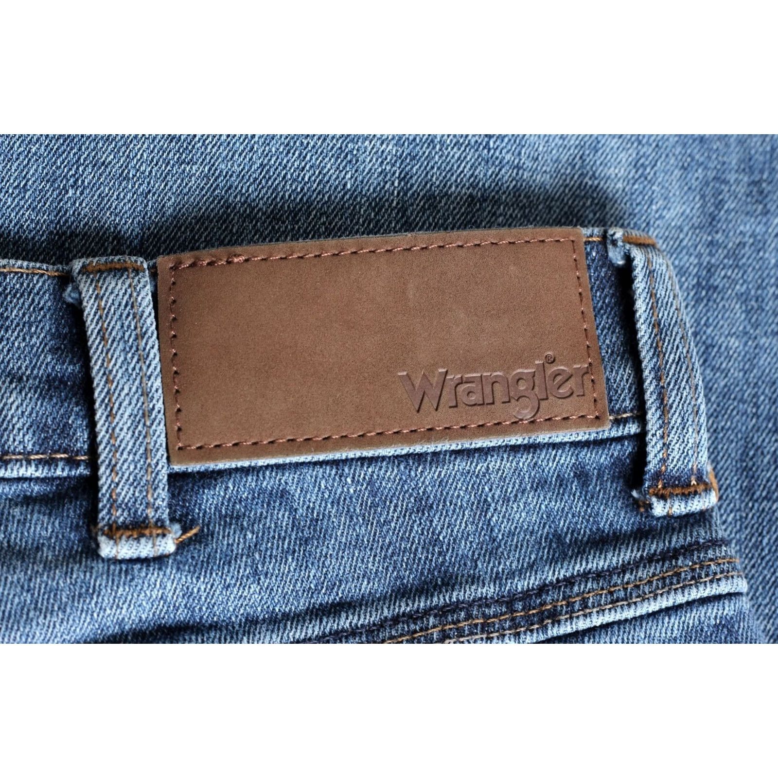Wrangler WRANGLER Straight Fit Stretch Jeans Men Size W31 L30 DZ5024 Size US 31 - 4 Thumbnail