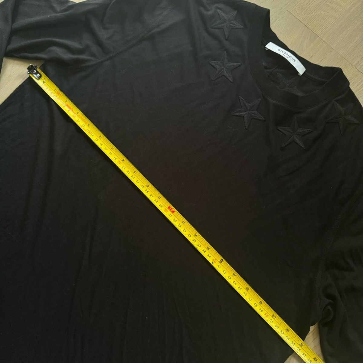 Givenchy GIVENCHY long sleeve tshirt sizes IN PHOTOS by tape measure Size US S / EU 44-46 / 1 - 22 Thumbnail