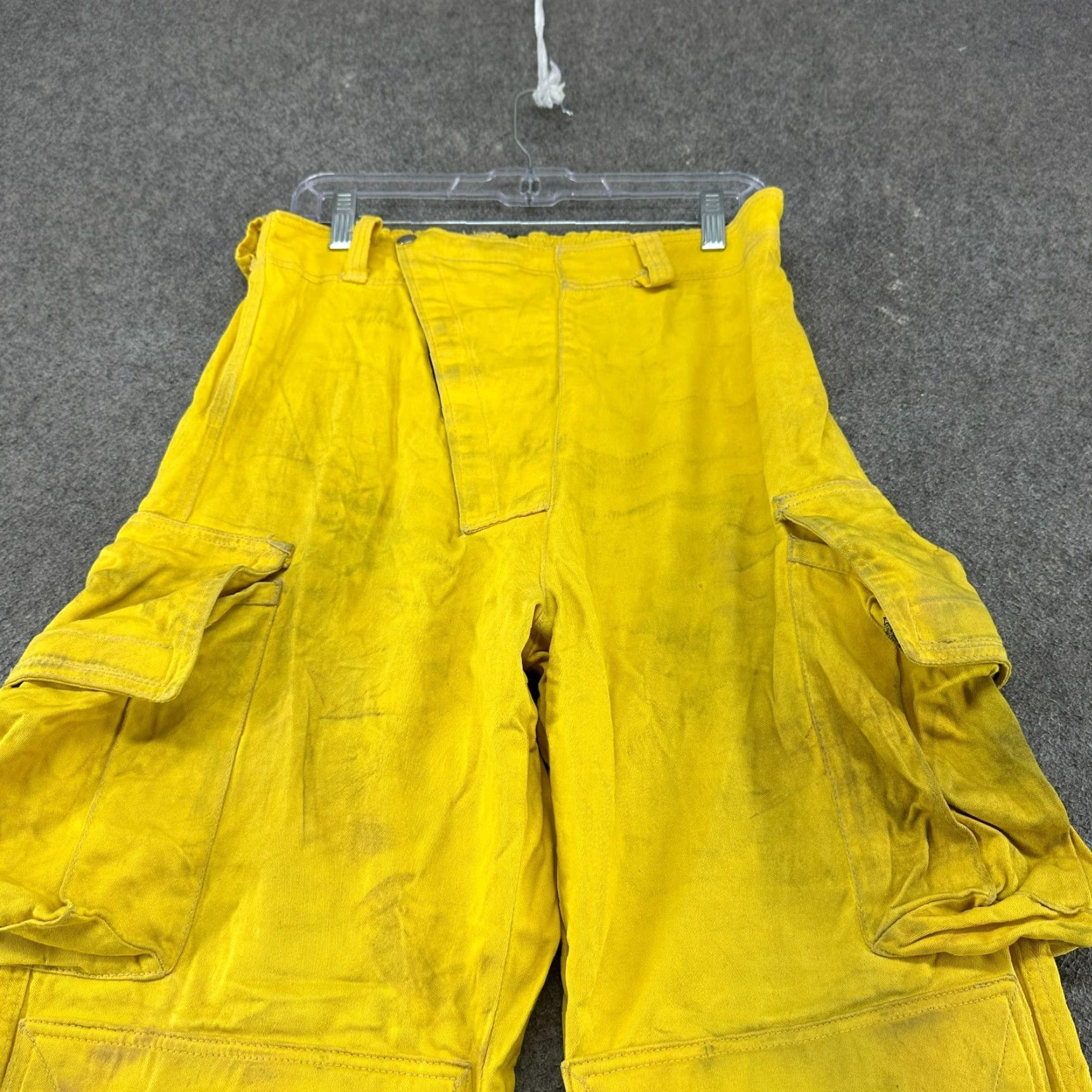 Vintage Cascade Fire Equipment Wildland Pants Mens 32x34 Yellow Cargo Flame-Resistant Workwear Pants Men 32 Inseam 34 Straight Cargo Pocket Canvas Cotton FR Size US 32 / EU 48 - 6 Thumbnail