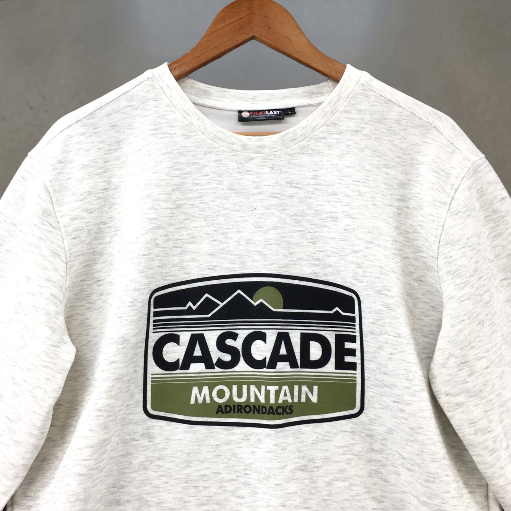 Vintage Cascade Mountain HeatLast Sweater Mens L White Long Sleeve Pullover Casual Size US L / EU 52-54 / 3 - 1 Thumbnail