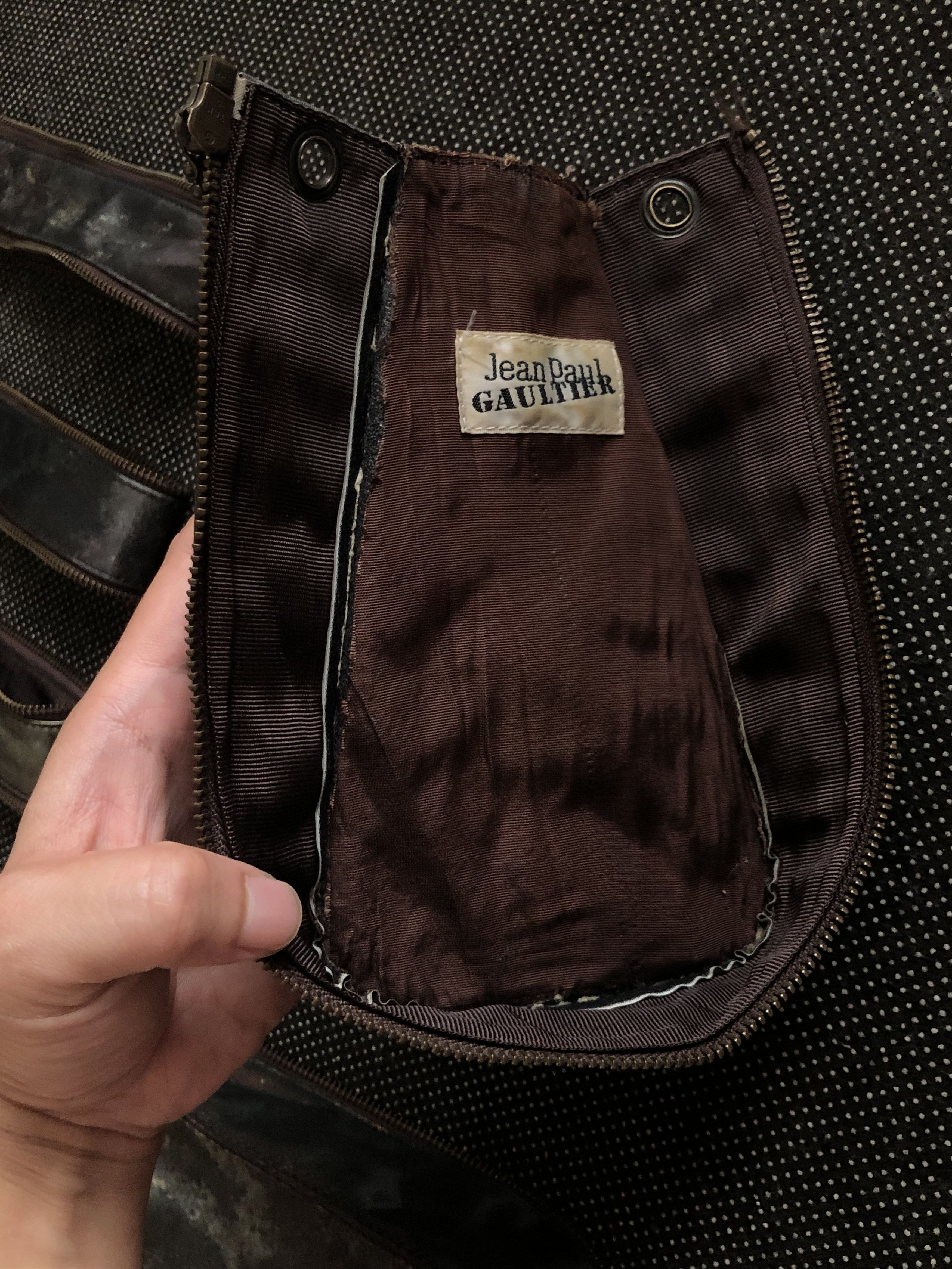 Jean Paul Gaultier GRAIL🔥FW1995 “CYBER” HOLOGRAPHIC MULTI ZIP BONDAGE BAG Size ONE SIZE - 23 Thumbnail