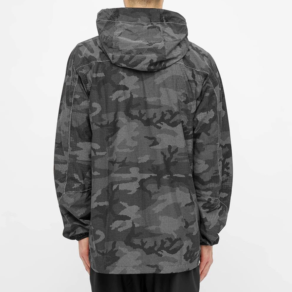 And Wander AND WANDER REFLECTIVE RASCHEL RIPSTOP JACKET Size US XL / EU 56 / 4 - 6 Thumbnail