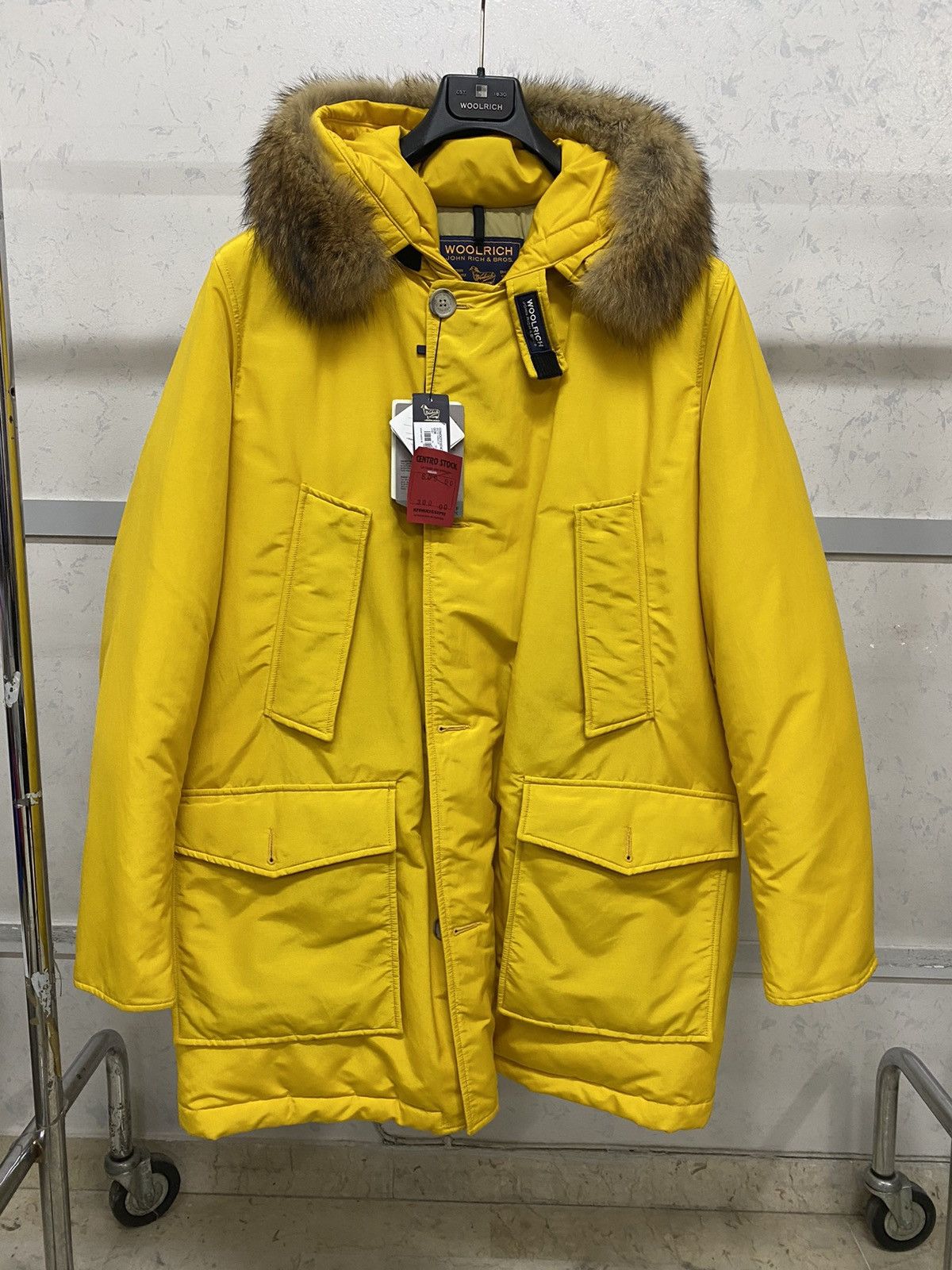 Other Woolrich Arctic Parka, size XXXL, yellow, new with tag Size US XXL / EU 58 / 5 - 2 Thumbnail