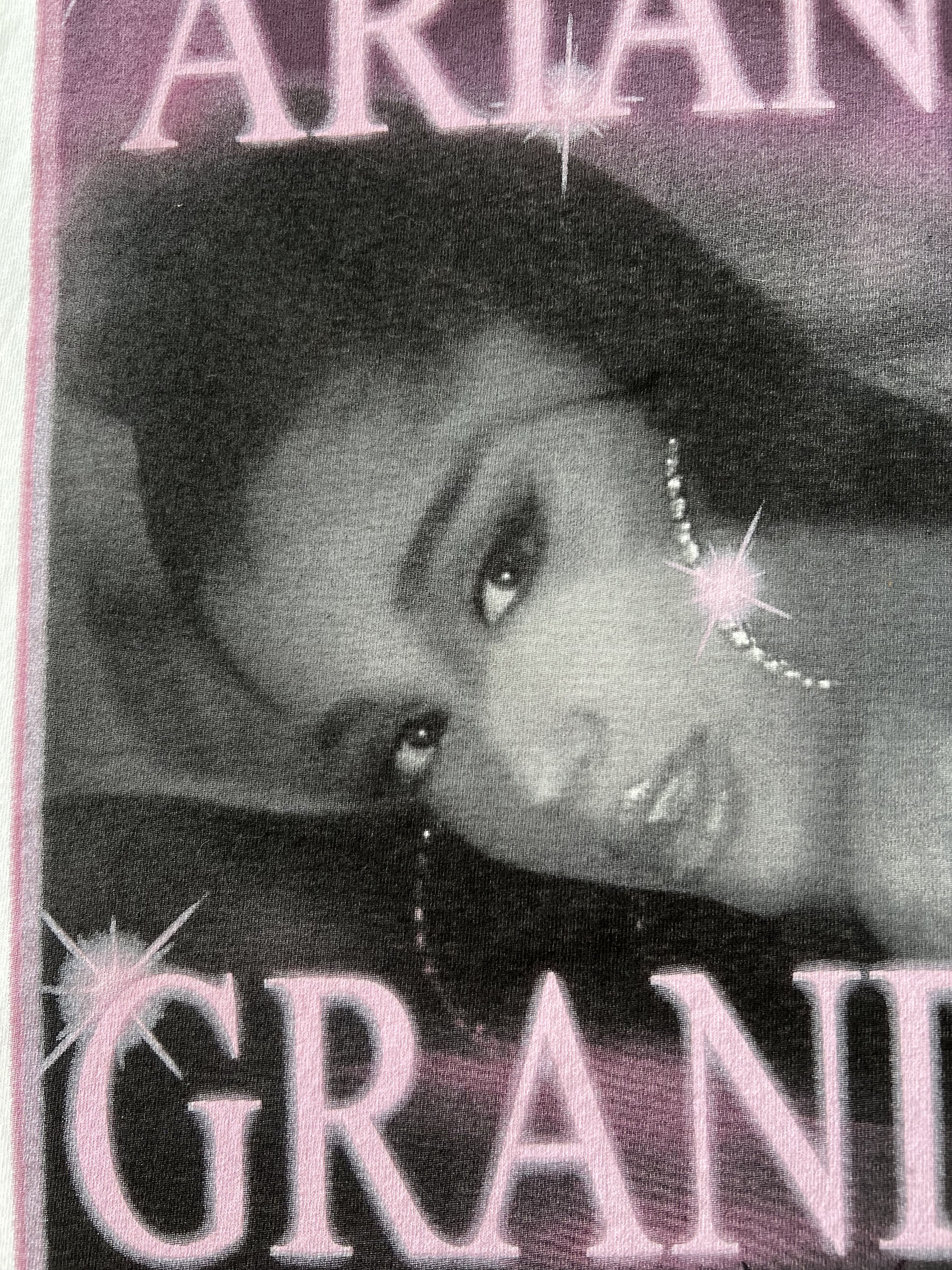 Band Tees Vintage Ariana Grande Sweetener World Tour 2019 T-shirt Size US S / EU 44-46 / 1 - 4 Thumbnail