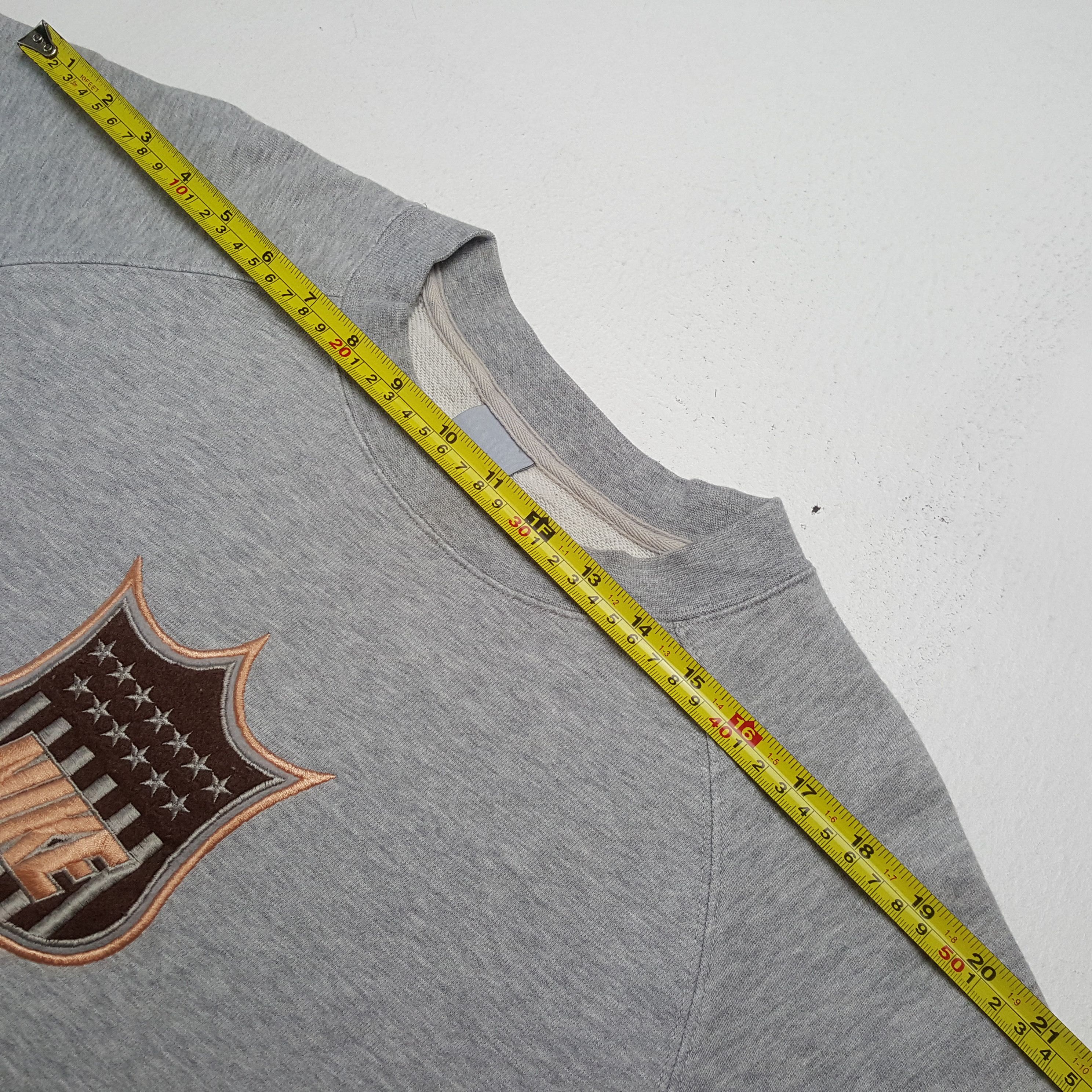 Vintage Nike Sportswear Style Sweatshirt C322N11