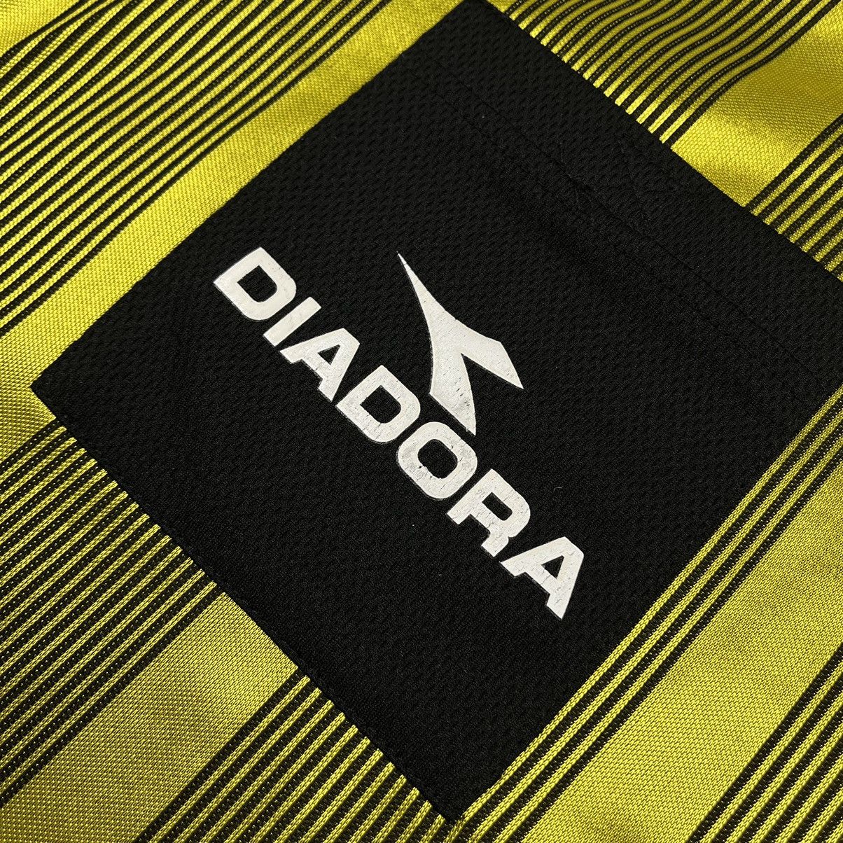 Diadora Vintage Diadora Italy Soccer rare Referee jersey 90’s Size US L / EU 52-54 / 3 - 6 Thumbnail