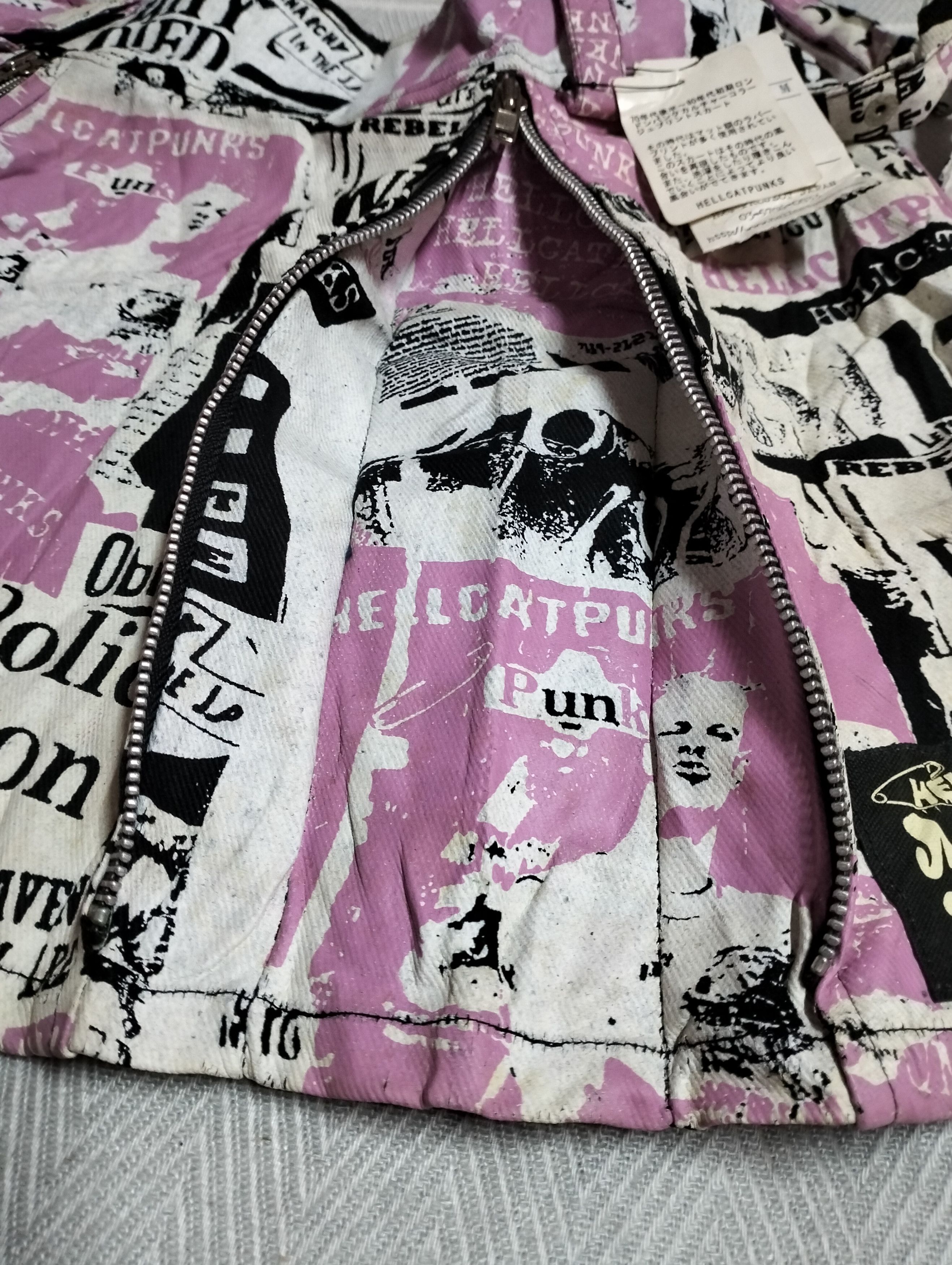Seditionaries Hell Cat Punk Not Dead Mini Skirt Full Print Size 32" / US 10 / IT 46 - 12 Thumbnail