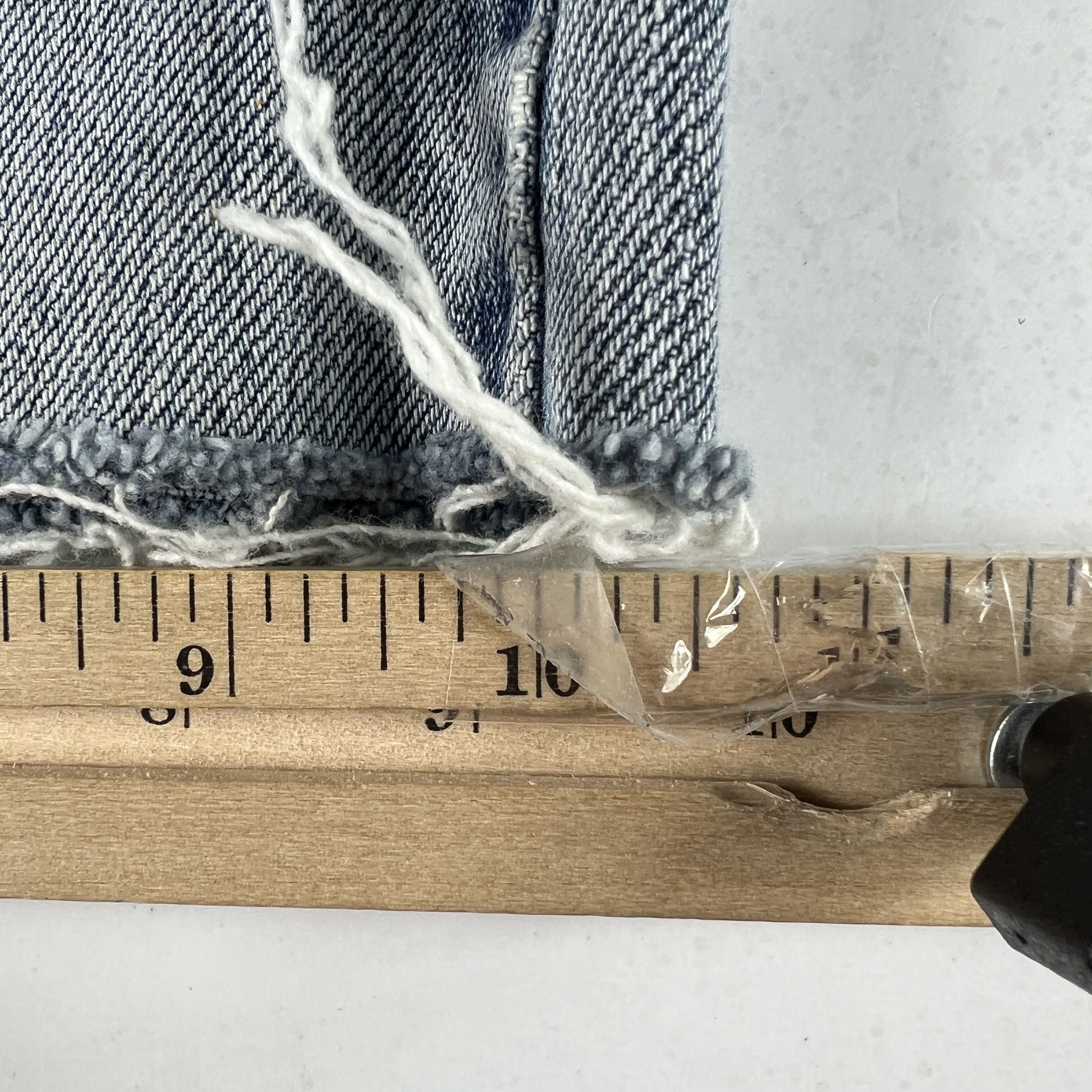 Levi's × Vintage Y2K Levi's Jean Shorts 505 Faded Cut Off Cotton Denim Jorts Size US 35 - 15 Thumbnail