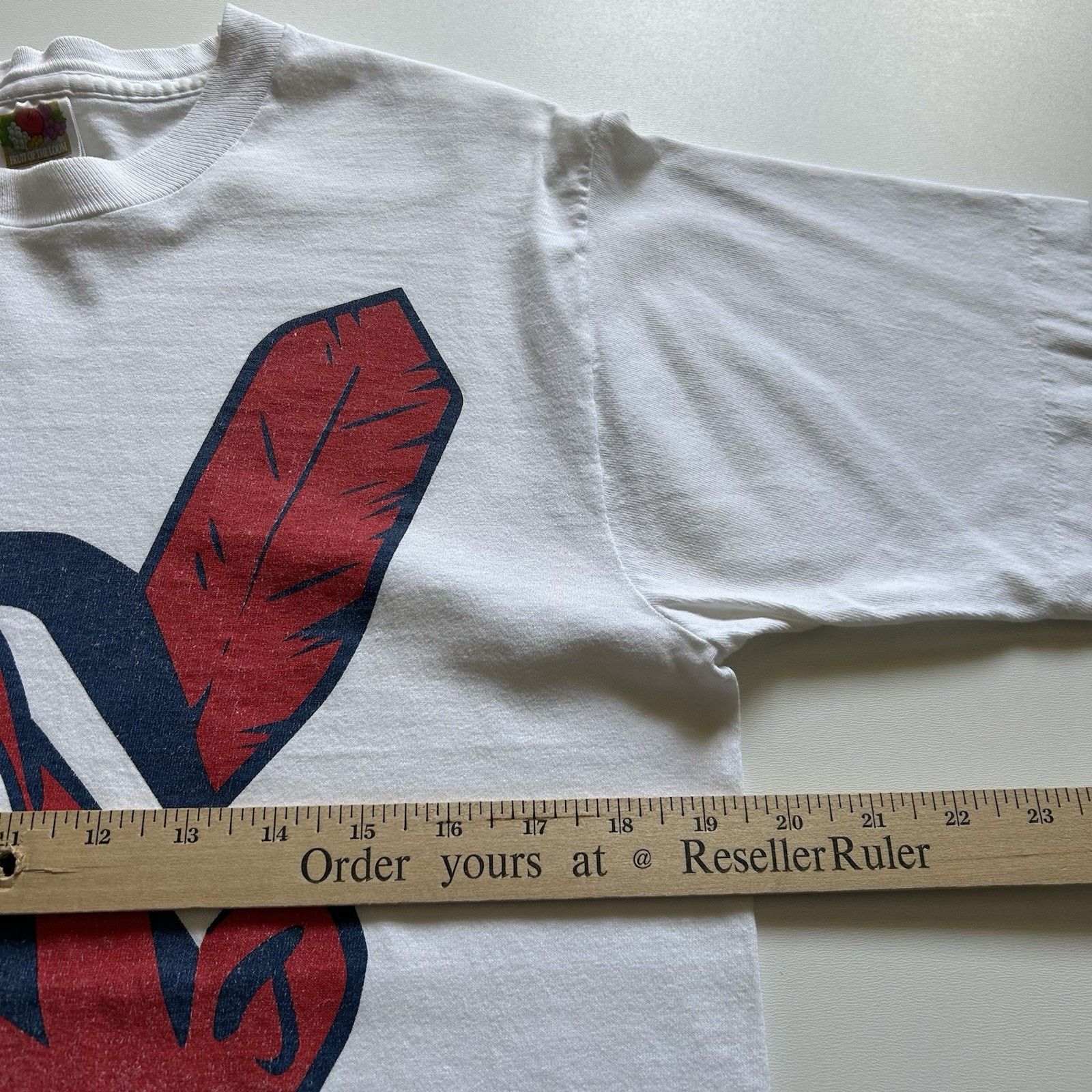 Fruit Of The Loom Vintage Cleveland Indians T Shirt Medium 90s MLB Logo Art Size US M / EU 48-50 / 2 - 5 Thumbnail