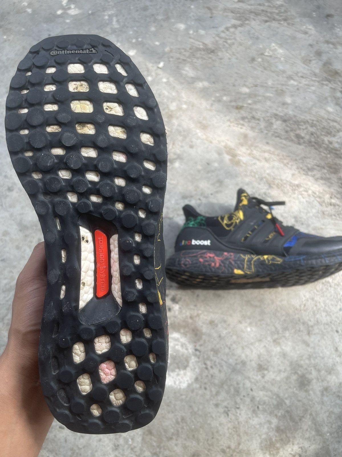 Adidas Disney x adidas UltraBoost 'Goofy' FV6050 Size US 10 / EU 43 - 11 Thumbnail