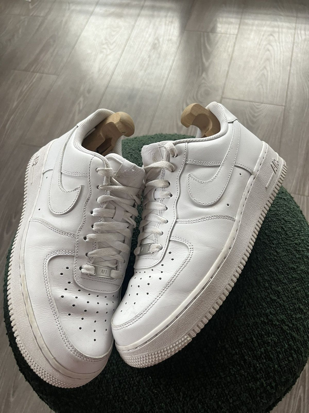 Nike Nike Air Force 1 Triple White AR Leather Sneakers Size US 9 / EU 42 - 6 Thumbnail