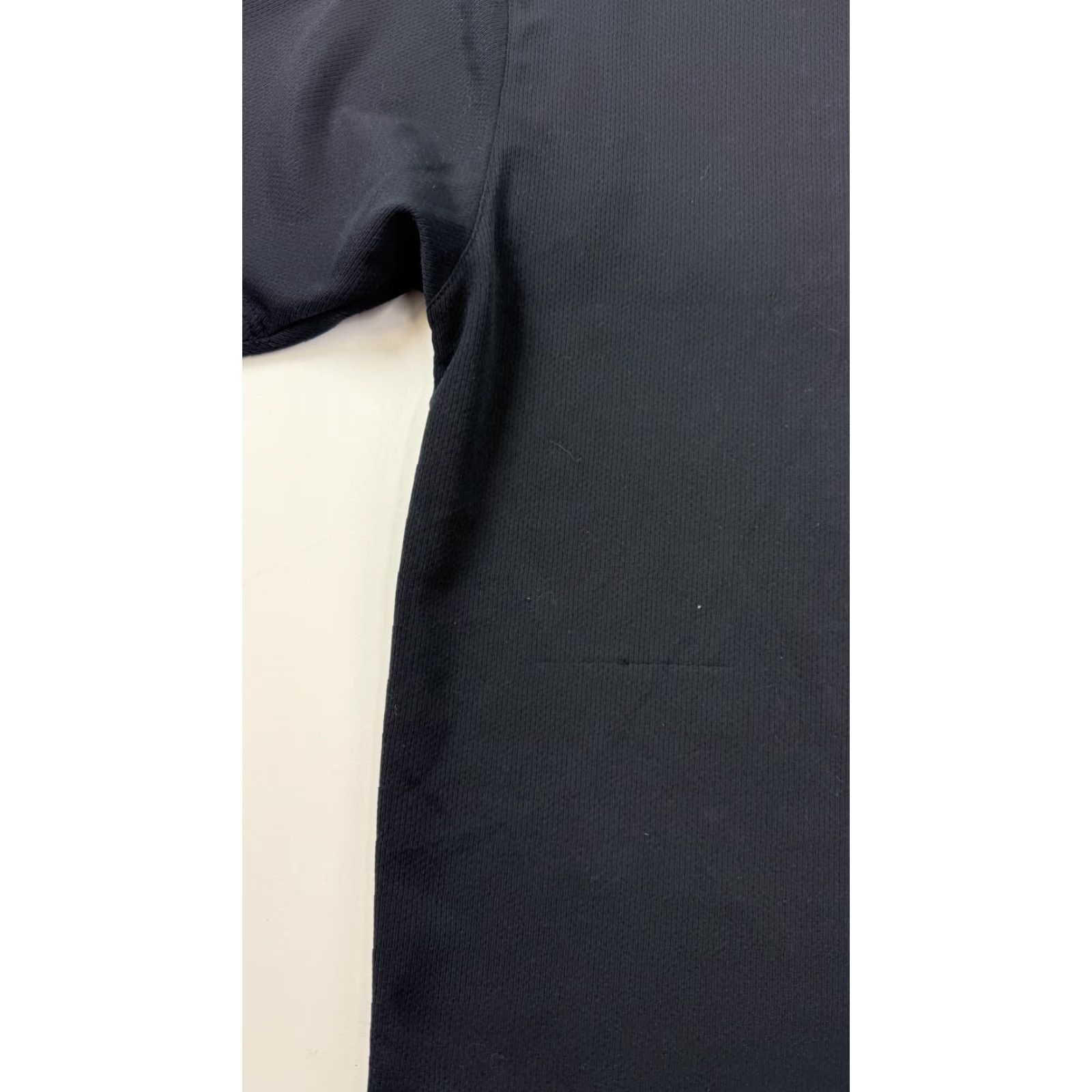 Champion VINTAGE Champion Shirt Mens Medium Black V-Neck Athletic Tee Authentic Apparel Shirt Mens Medium Black V-Neck Athletic Tee Authentic Apparel Size US M / EU 48-50 / 2 - 3 Thumbnail