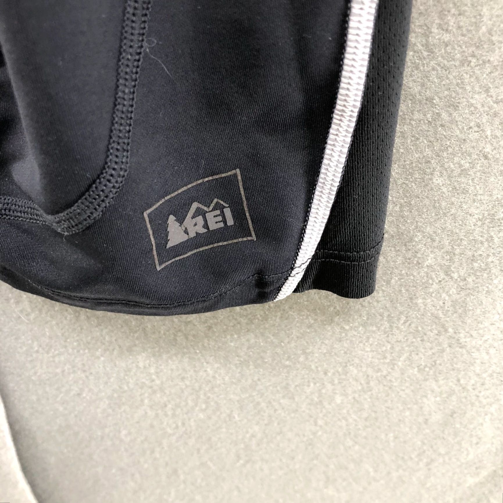 Vintage REI Active Cropped Capri Leggings Womens M Black Yoga Running Gym Size 32" / US 10 / IT 46 - 5 Thumbnail