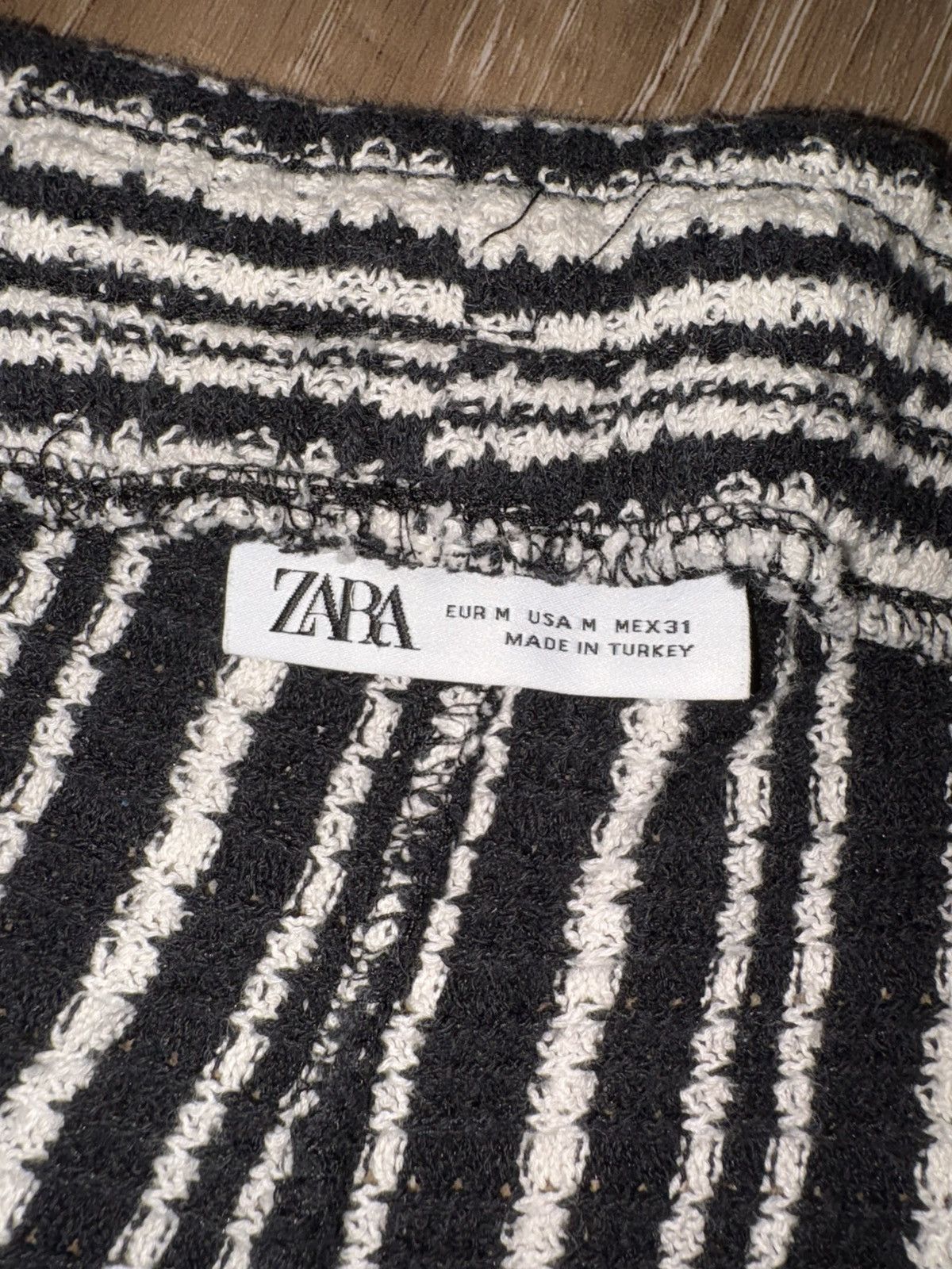 Zara Zara shorts Medium Size US 32 / EU 48 - 3 Thumbnail
