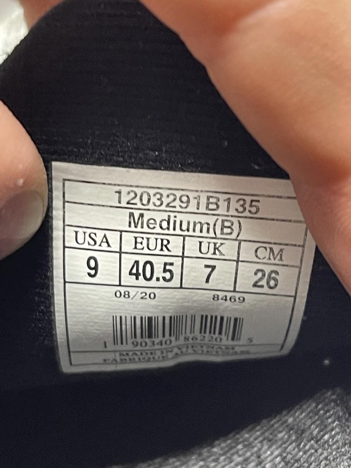 Brooks Brooks Adrenaline GTS 23 Shoes Womens Size 9 Black Size US 9 / IT 39 - 10 Thumbnail