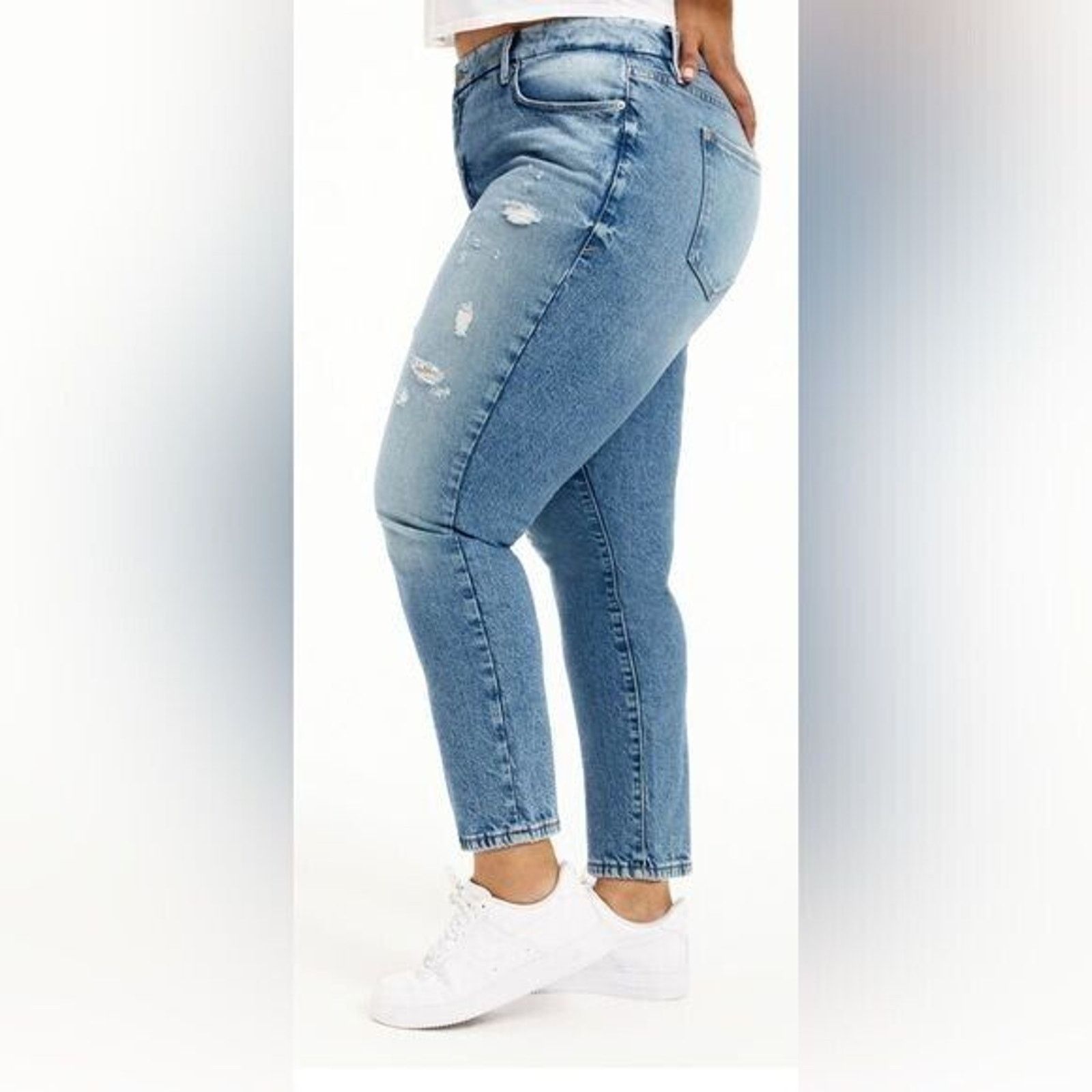 Good American Good American Womens 15 NWT Good Classic Jeans Skinnyish Size 39" - 1 Thumbnail