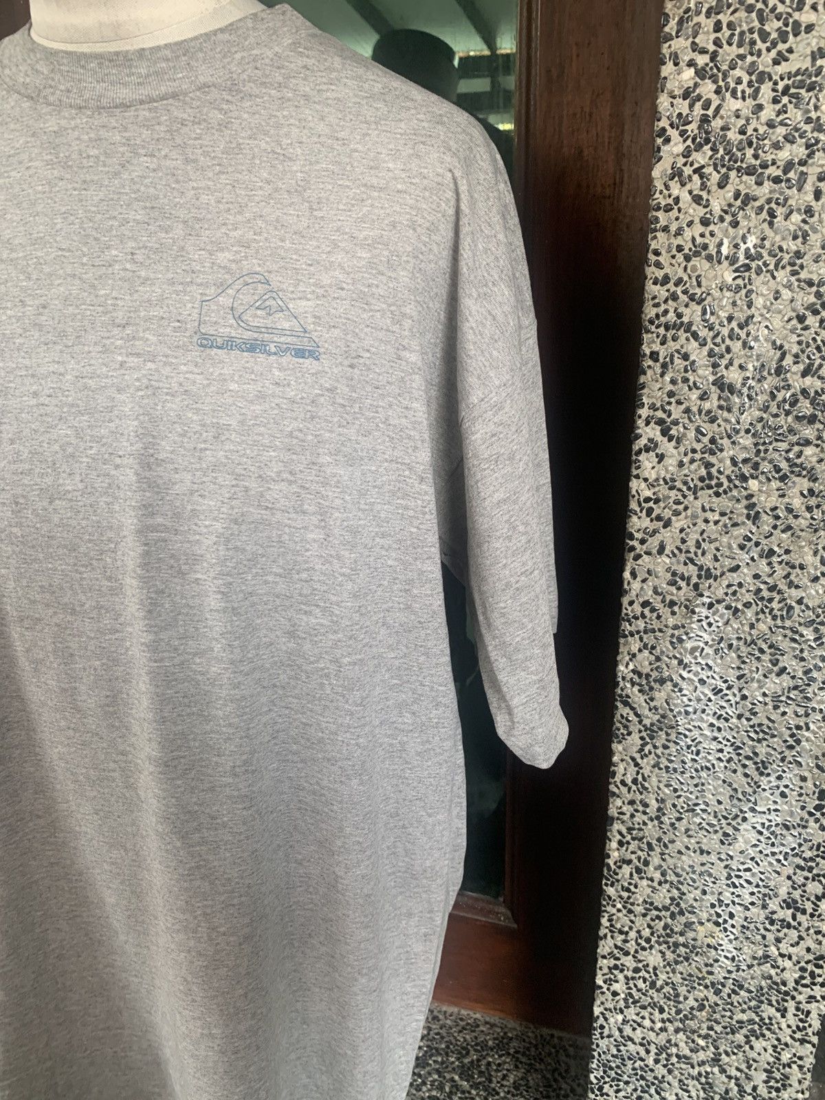 Quiksilver Vintage Quiksilver Surf / Surfing / Surfboards T shirt Size US XL / EU 56 / 4 - 5 Thumbnail