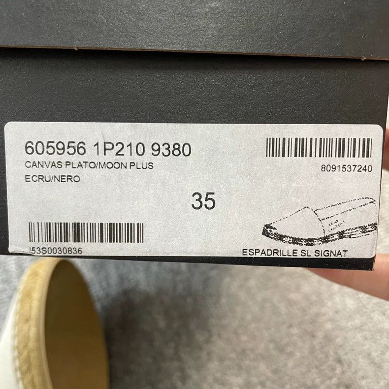 Saint Laurent Paris Saint Laurent Paris size 35 Beige embroidered LOGO fisherm Size US 5 / EU 37 - 5 Thumbnail