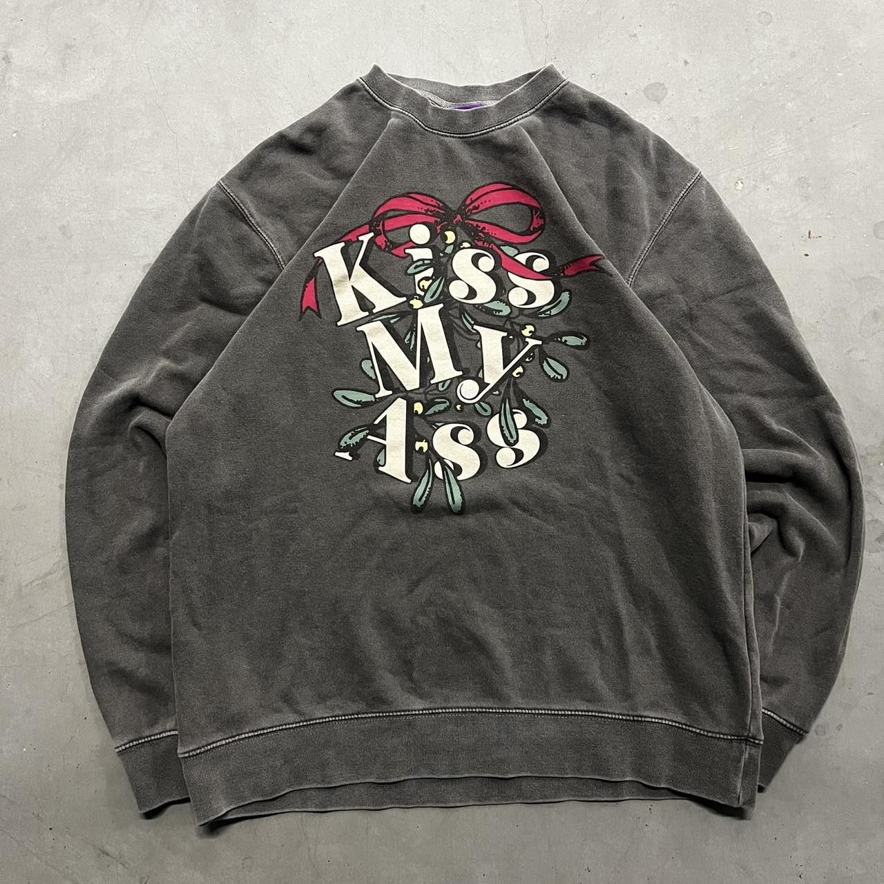 Japanese Brand × Vintage Vintage Y2K Kiss My Ass Christmas Dark Grey Sweatshirt! Size US L / EU 52-54 / 3 - 1 Thumbnail
