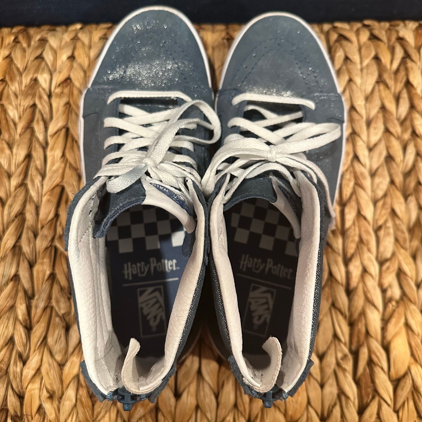 Vans Harry Potter Vans sz 7 Y Hogwarts Metallic Sneakers Sk8-Hi Size US 8 / IT 38 - 2 Thumbnail