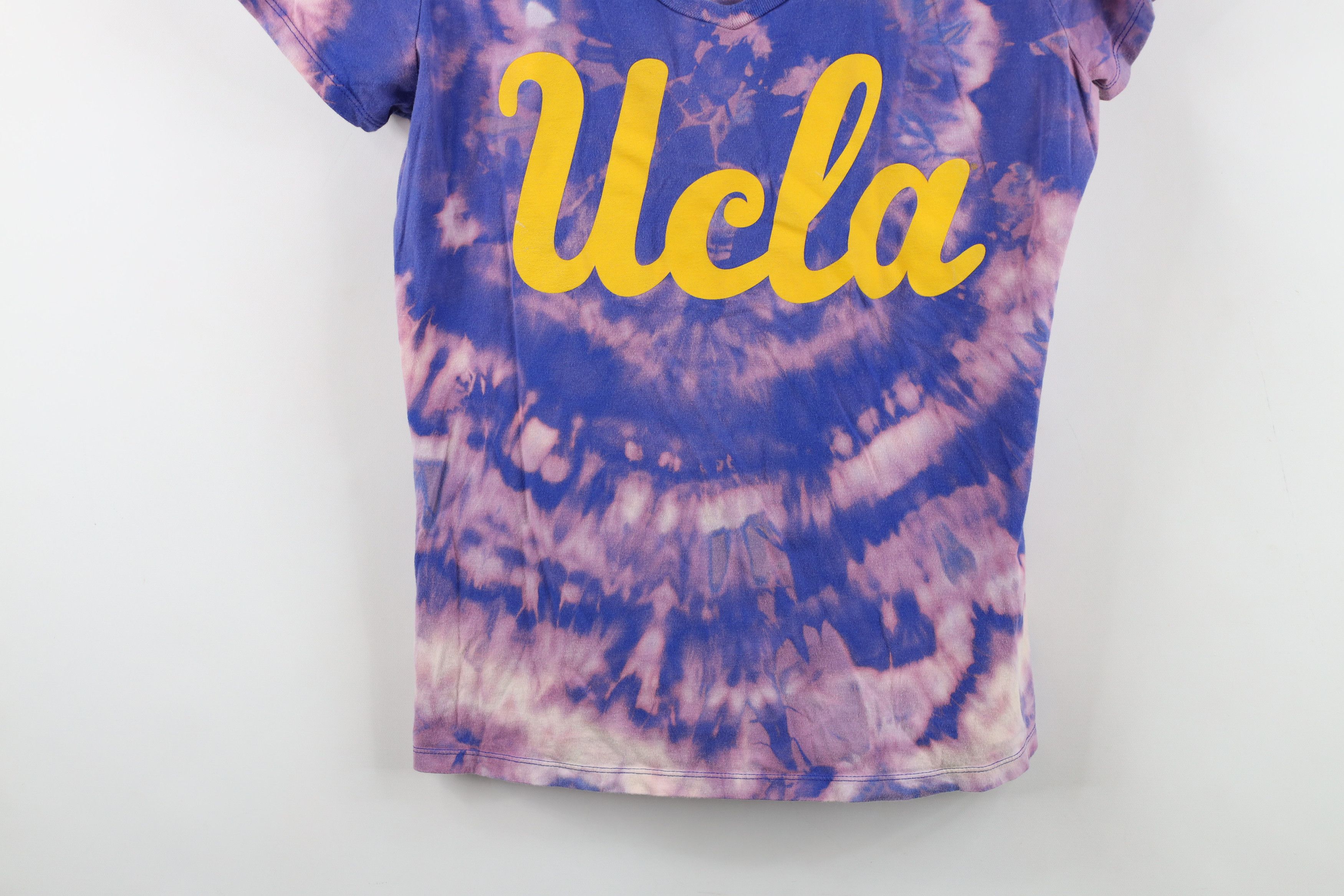 Vintage Vintage Y2K Acid Wash UCLA V-Neck T-Shirt Blue Cotton Size M / US 6-8 / IT 42-44 - 3 Thumbnail