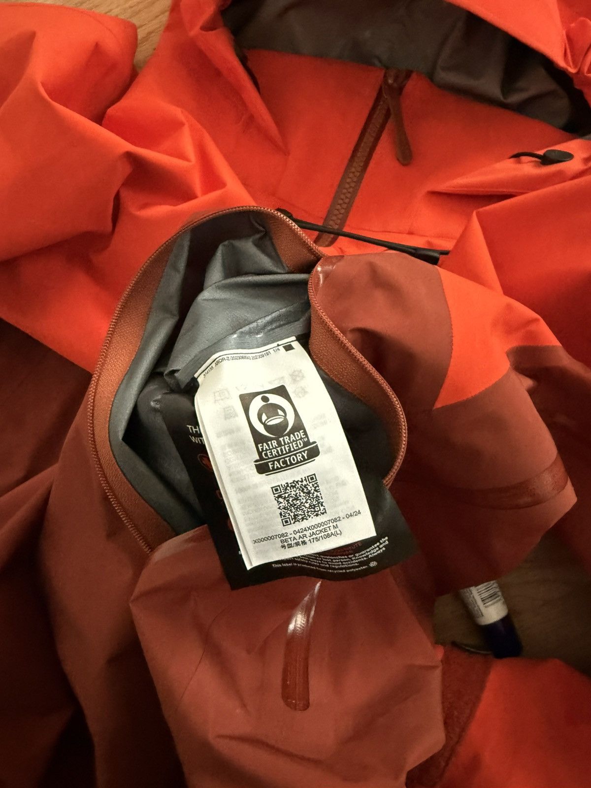 Arc'teryx Arcterys beta AR Size US L / EU 52-54 / 3 - 5 Thumbnail