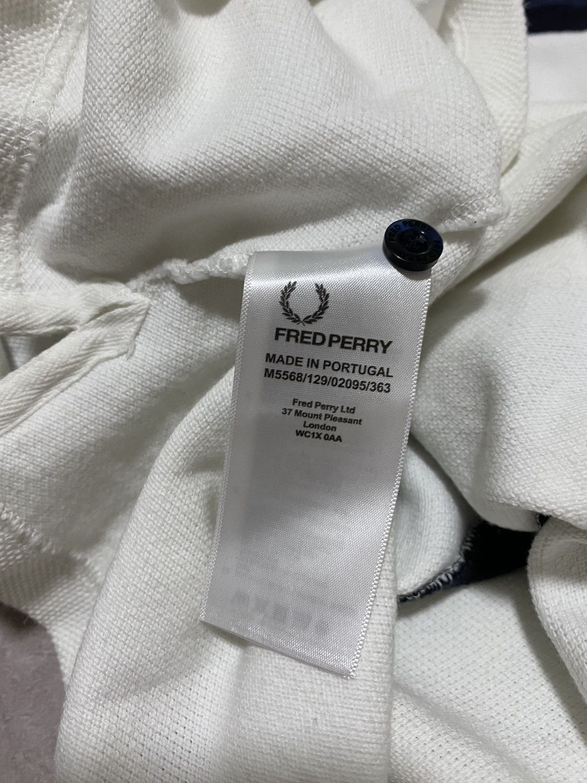 Fred Perry Vintage Y2K Sportswear Fred Perry Long Sleeve Polo T Shirt Size US M / EU 48-50 / 2 - 13 Thumbnail