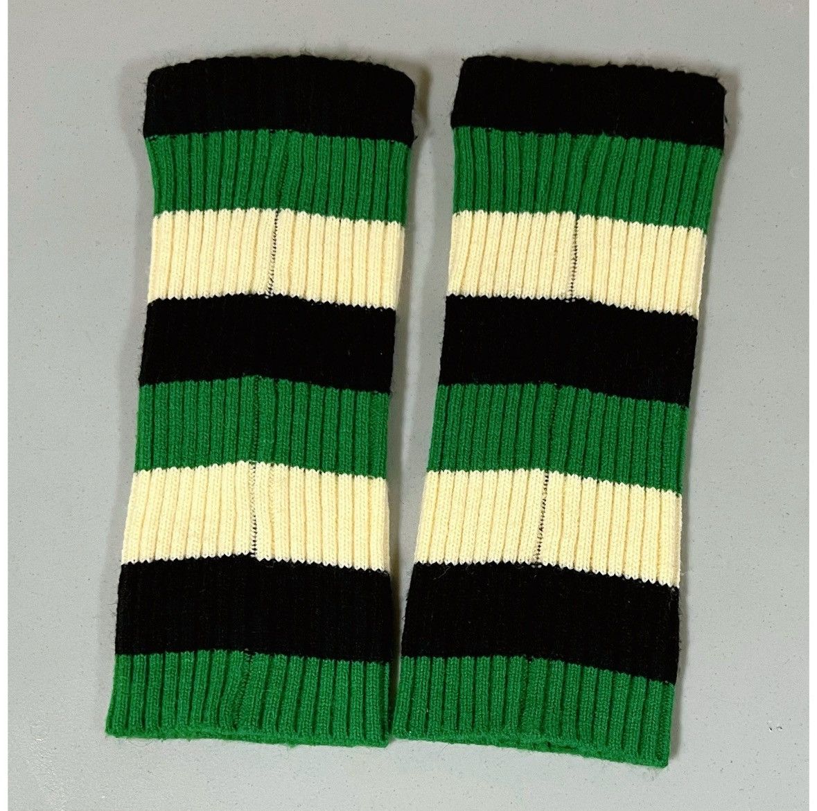 Vintage Green Black Tan Striped Knit Leg Warmers 💚🖤✨ #winter #knit Size ONE SIZE - 4 Thumbnail
