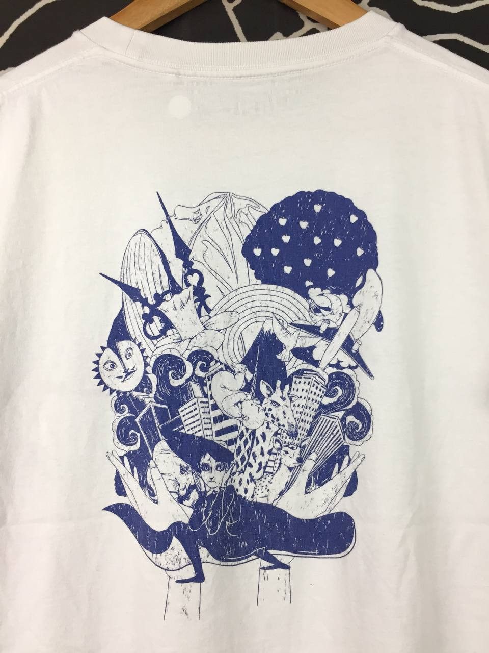 Uniqlo Yoasobi Japanese Music Super Duo Anime Style Band Tee Size US M / EU 48-50 / 2 - 3 Thumbnail