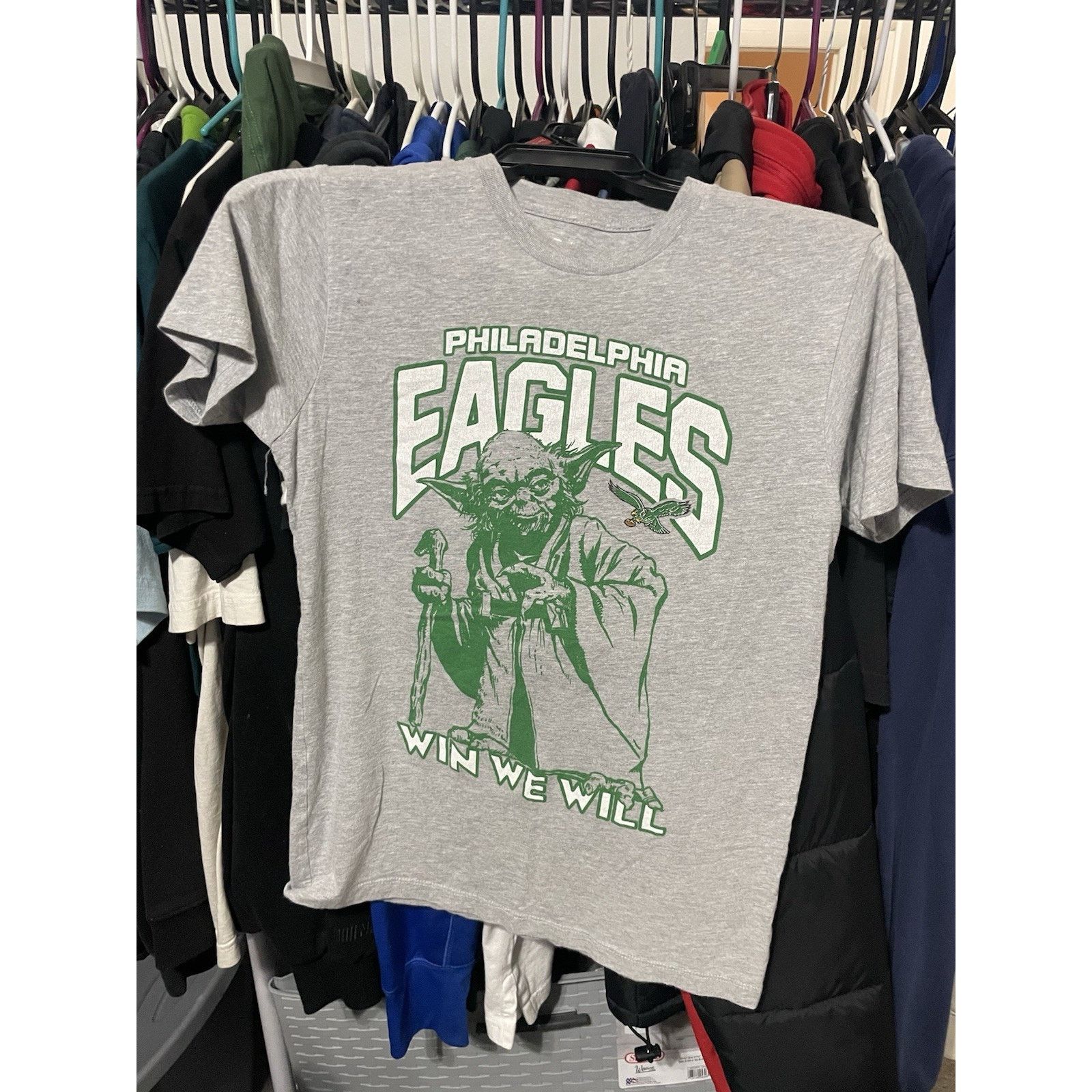 Junk Food Size M- Philadelphia Eagles x Star Wars Yoda "Win We Will" Size US M / EU 48-50 / 2 - 1 Thumbnail