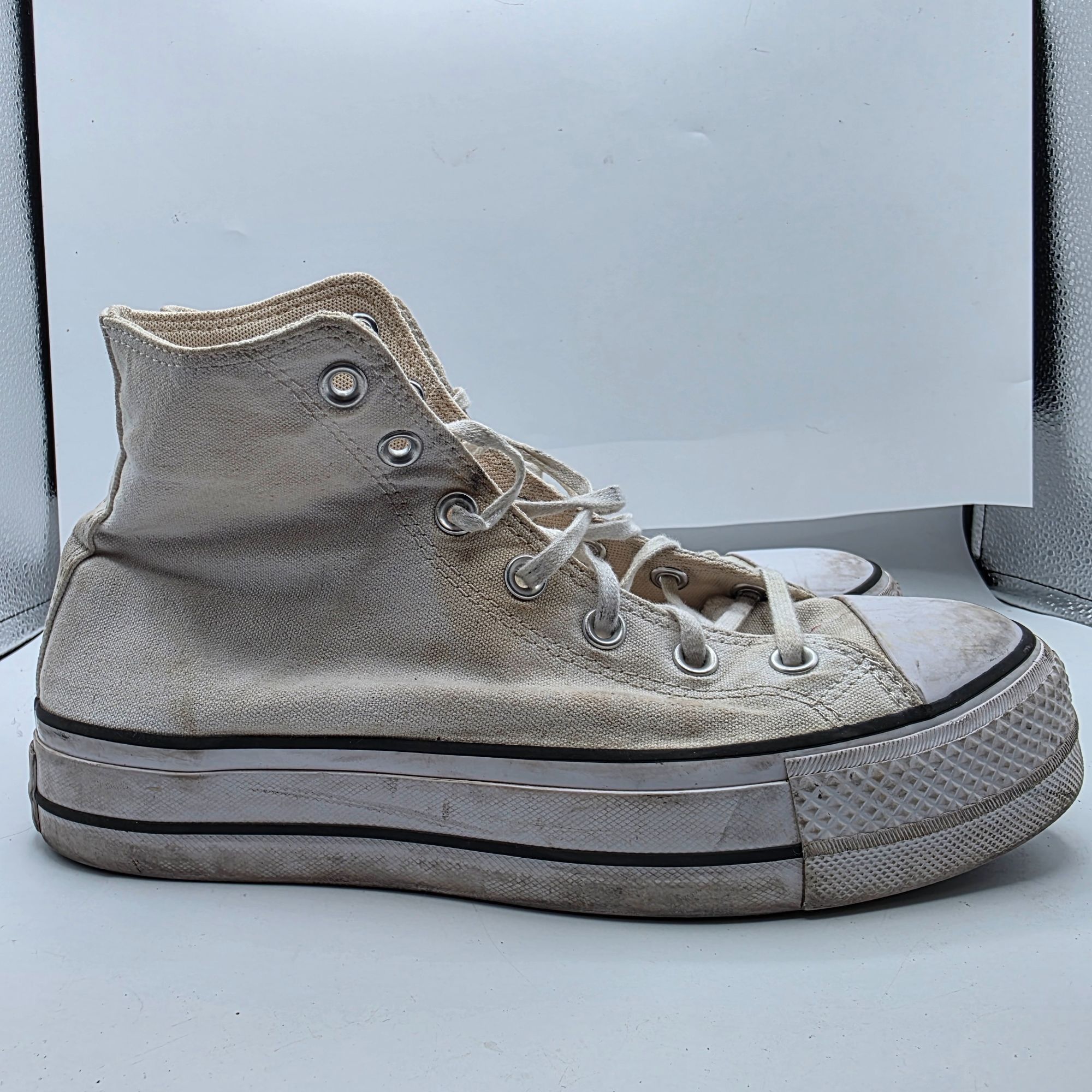 Converse Converse Chuck Taylor All Star Lift Womens Size 9 White Canv Size US 9 / IT 39 - 12 Thumbnail