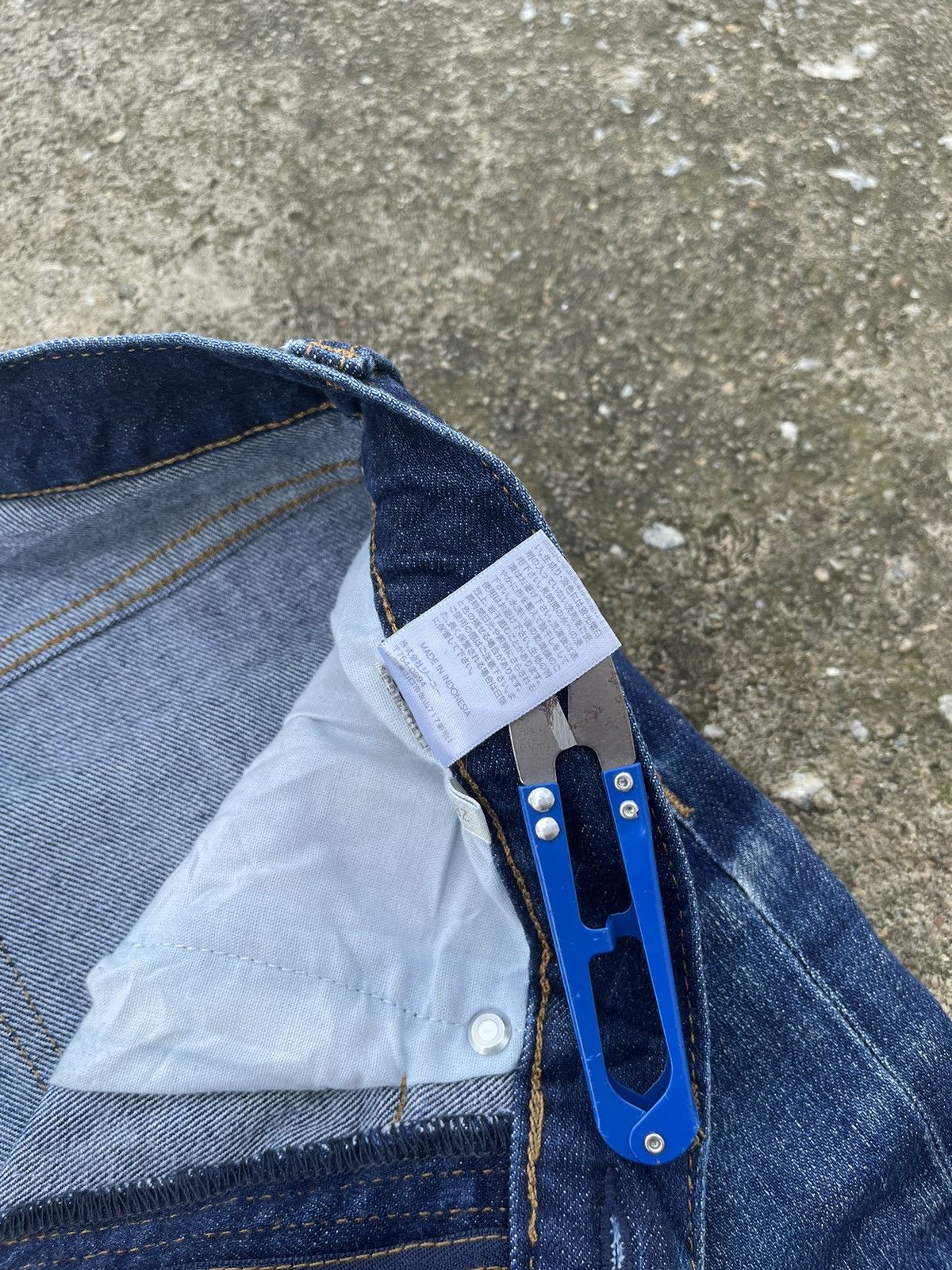 Japanese Brand × Jean 🔥Japanase Brands Gu Jeans Distressed Denim W29🔥 Size US 29 - 7 Thumbnail
