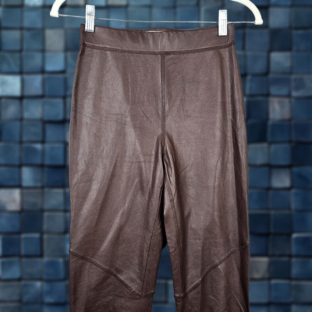 Vintage SOMETHING Navy Women's Brown Faux Leather Pull-on Cropped Legging XS Brown Cropped Pants Womens XS Pull On Leather-like Size 26" / US 2 / IT 38 - 1 Thumbnail