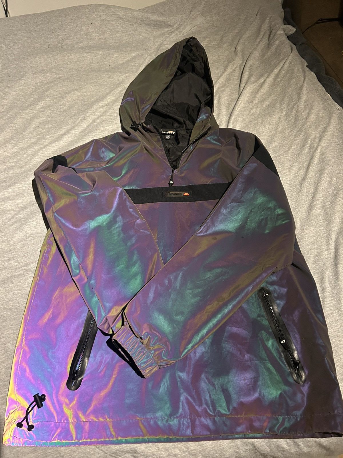 Ellesse Rare Ellesse Reflective Windbreaker - SAMPLE - Medium Size US M / EU 48-50 / 2 - 1 Thumbnail