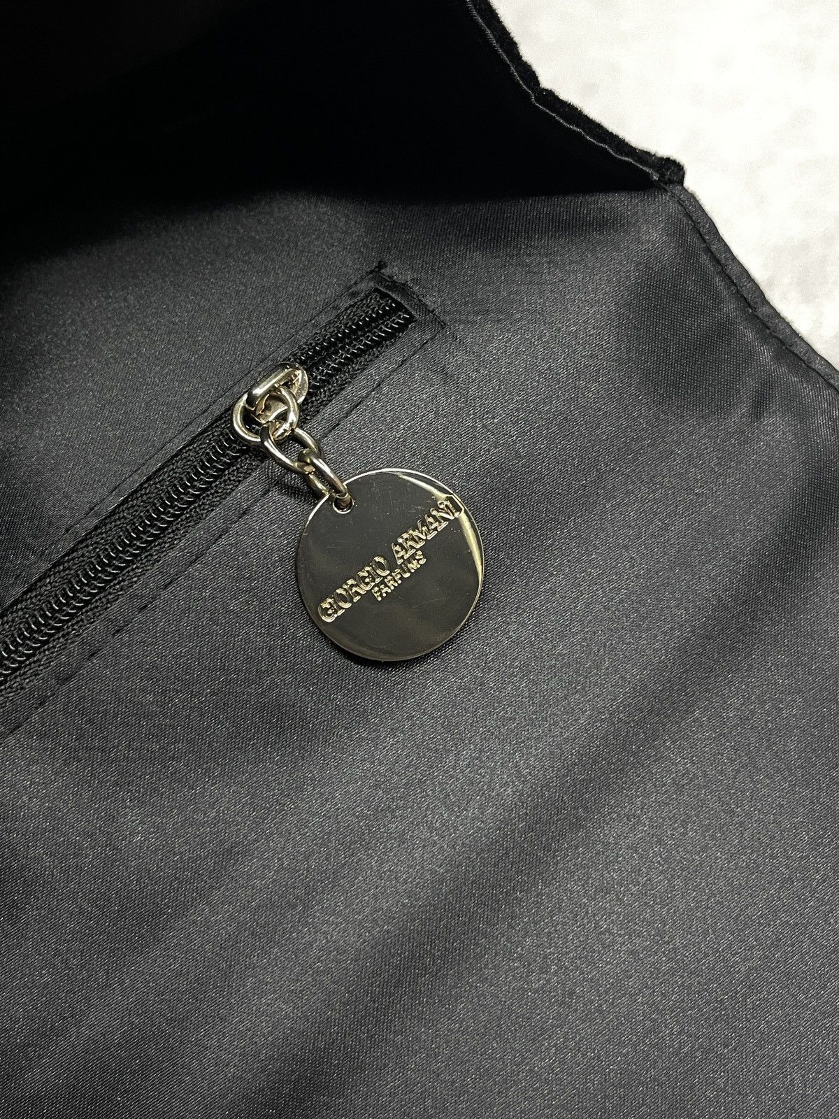 Giorgio Armani New Giorgio Armani Black Velour Clutch Size ONE SIZE - 10 Thumbnail
