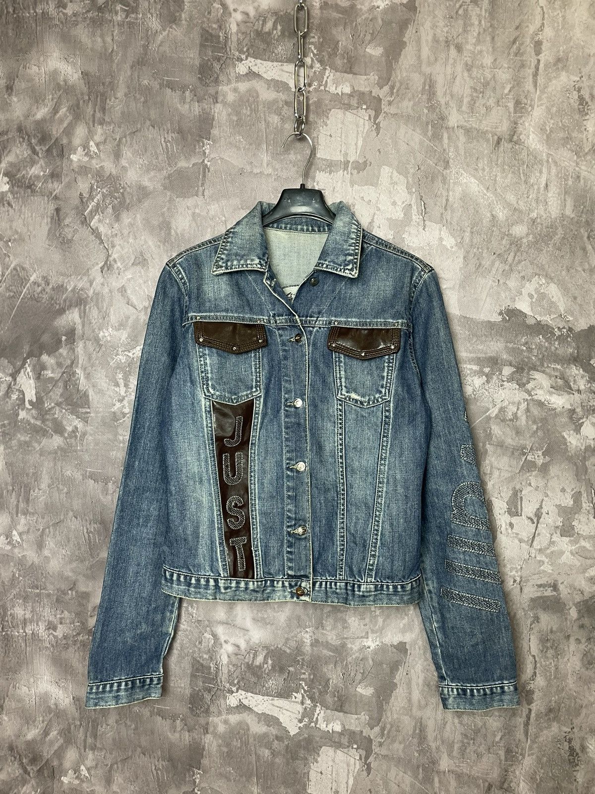 Just Cavalli × Roberto Cavalli × Vintage Vintage Roberto Cavalli Denim Jacket 90s Embroidered Size L / US 10 / IT 46 - 1 Thumbnail